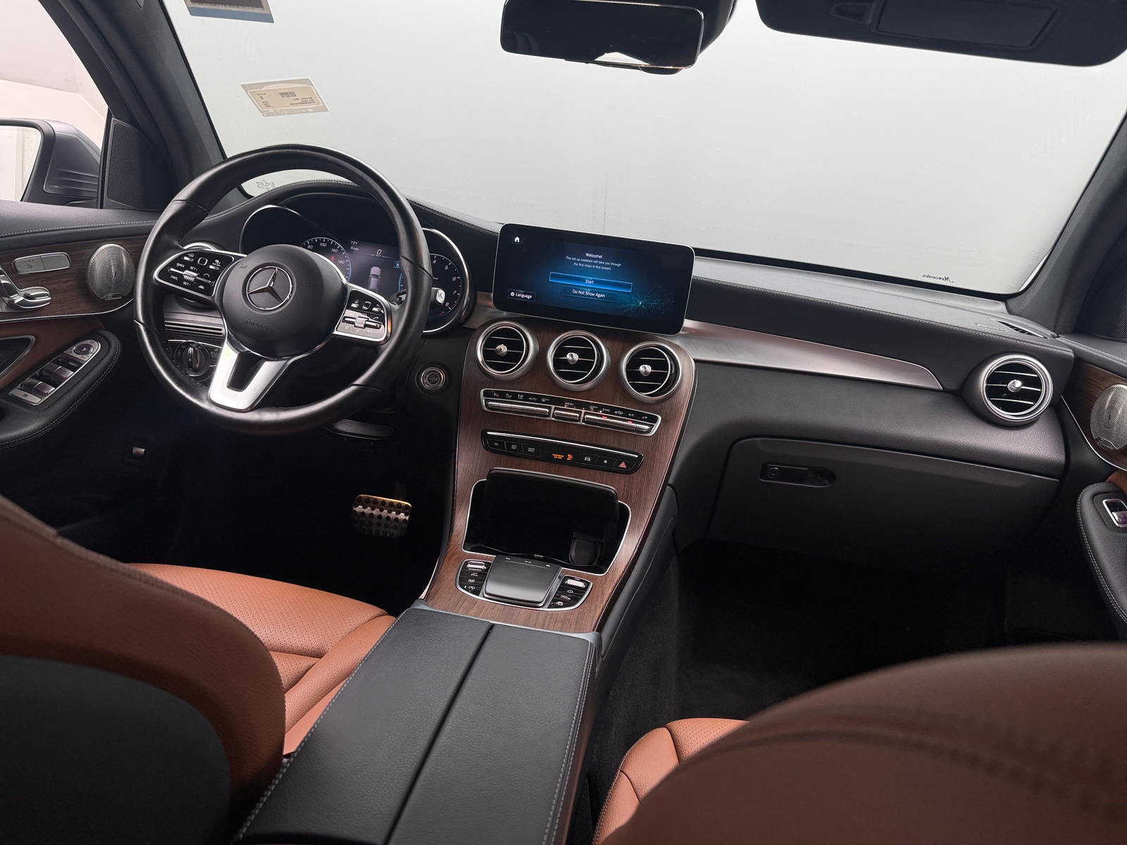 Thumbnail: 2023 Mercedes-Benz GLC - 2