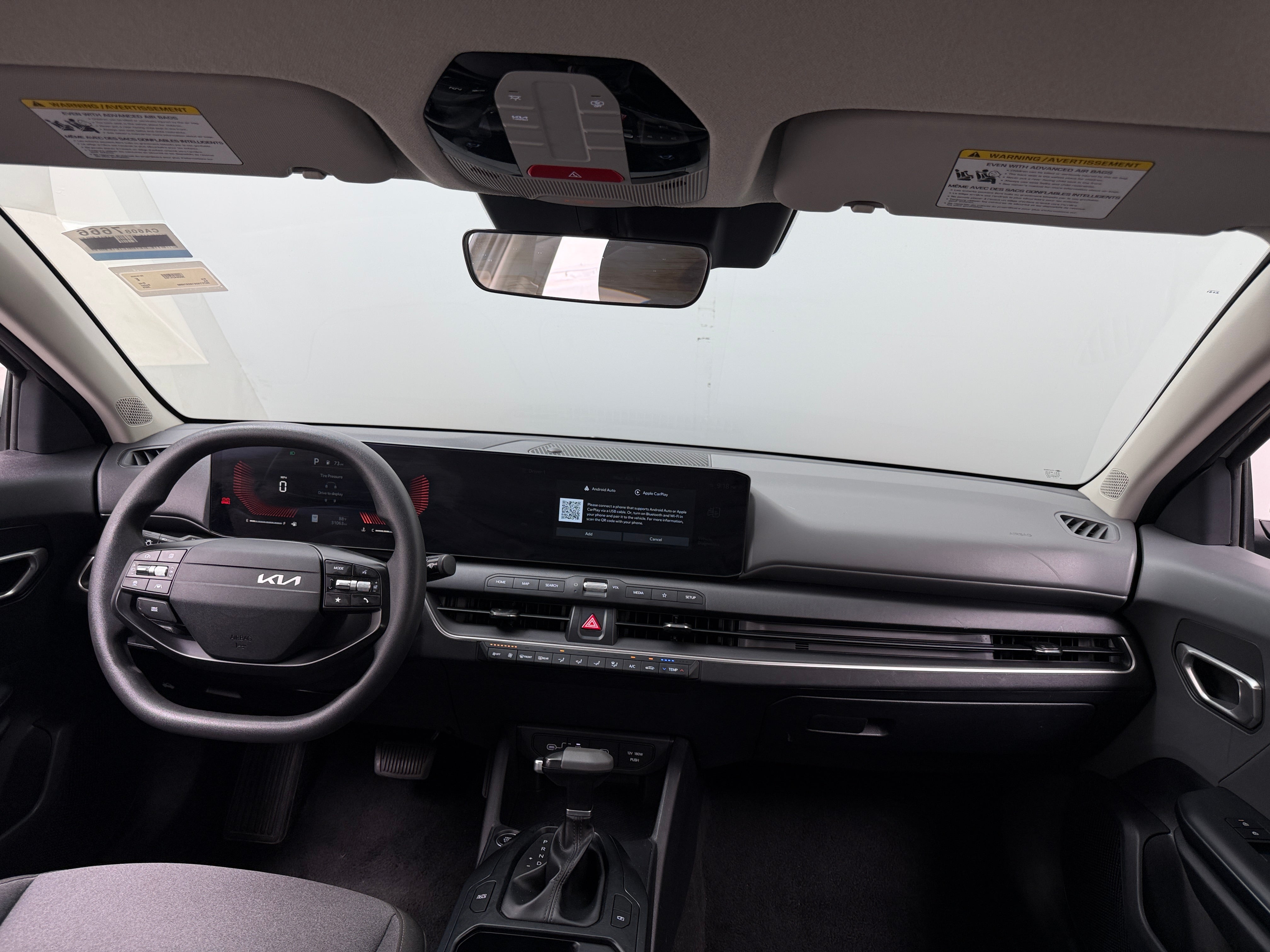 2025 Kia K4 LXS - Photo 2