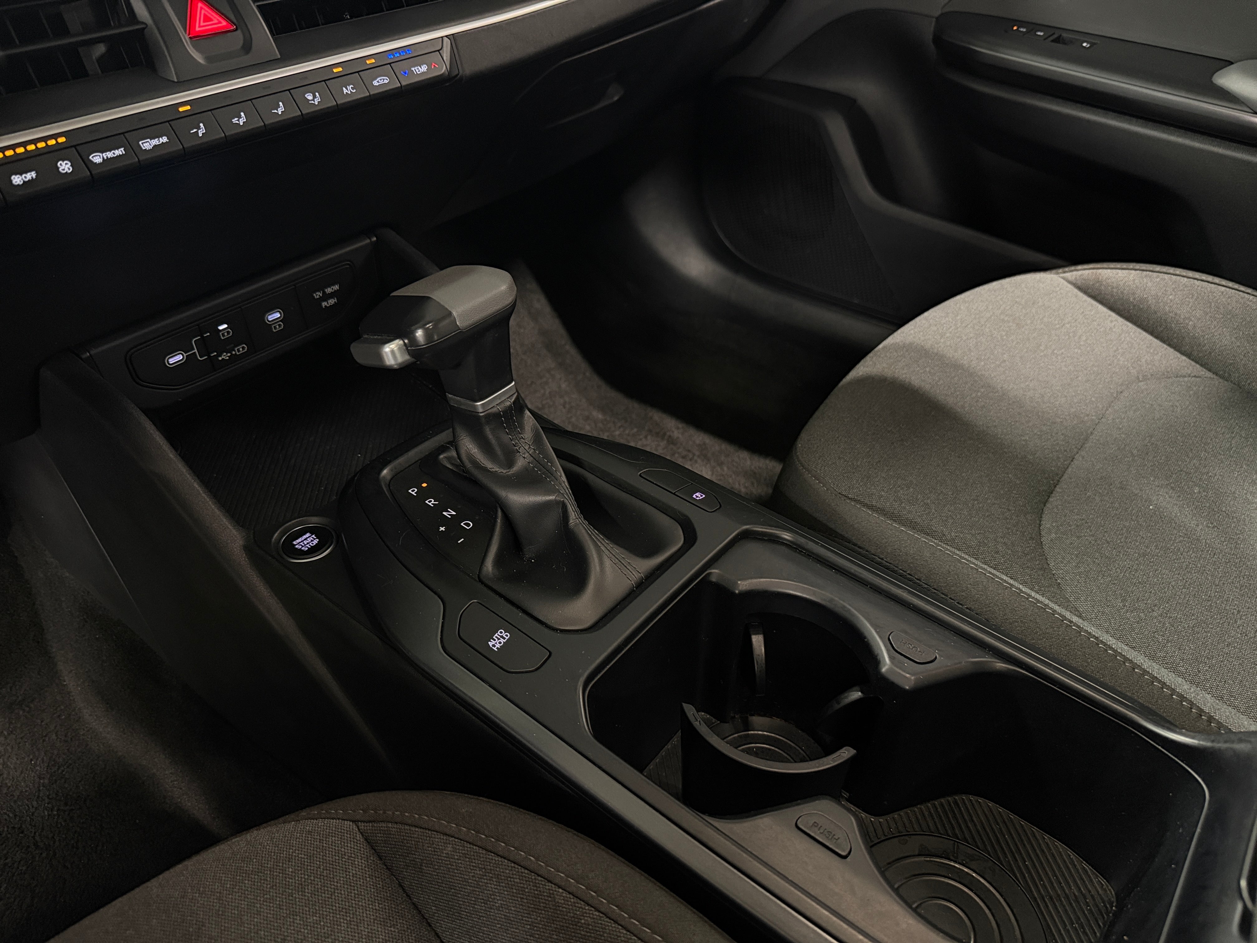 2025 Kia K4 LXS - Photo 5
