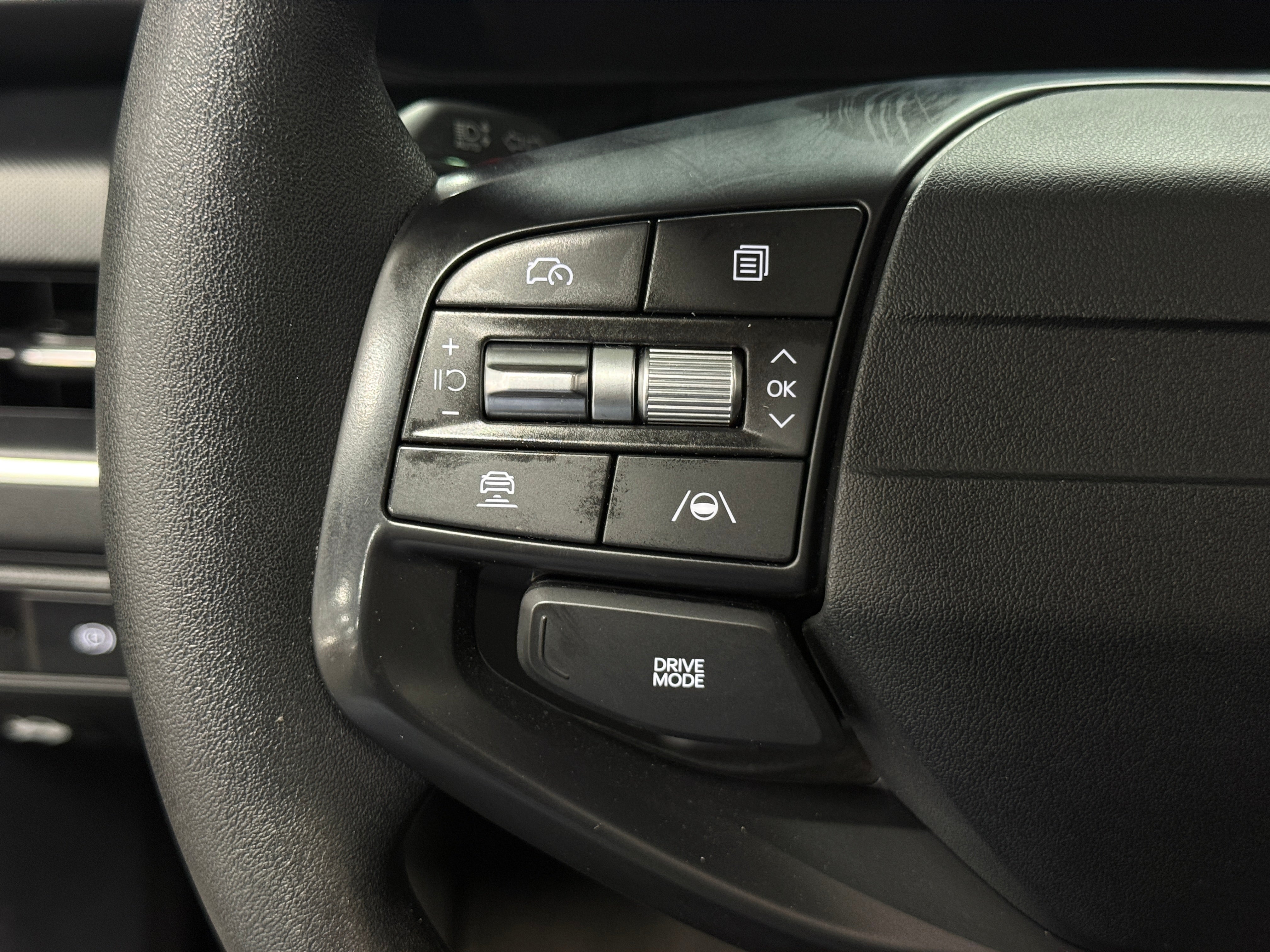 2025 Kia K4 LXS - Photo 9