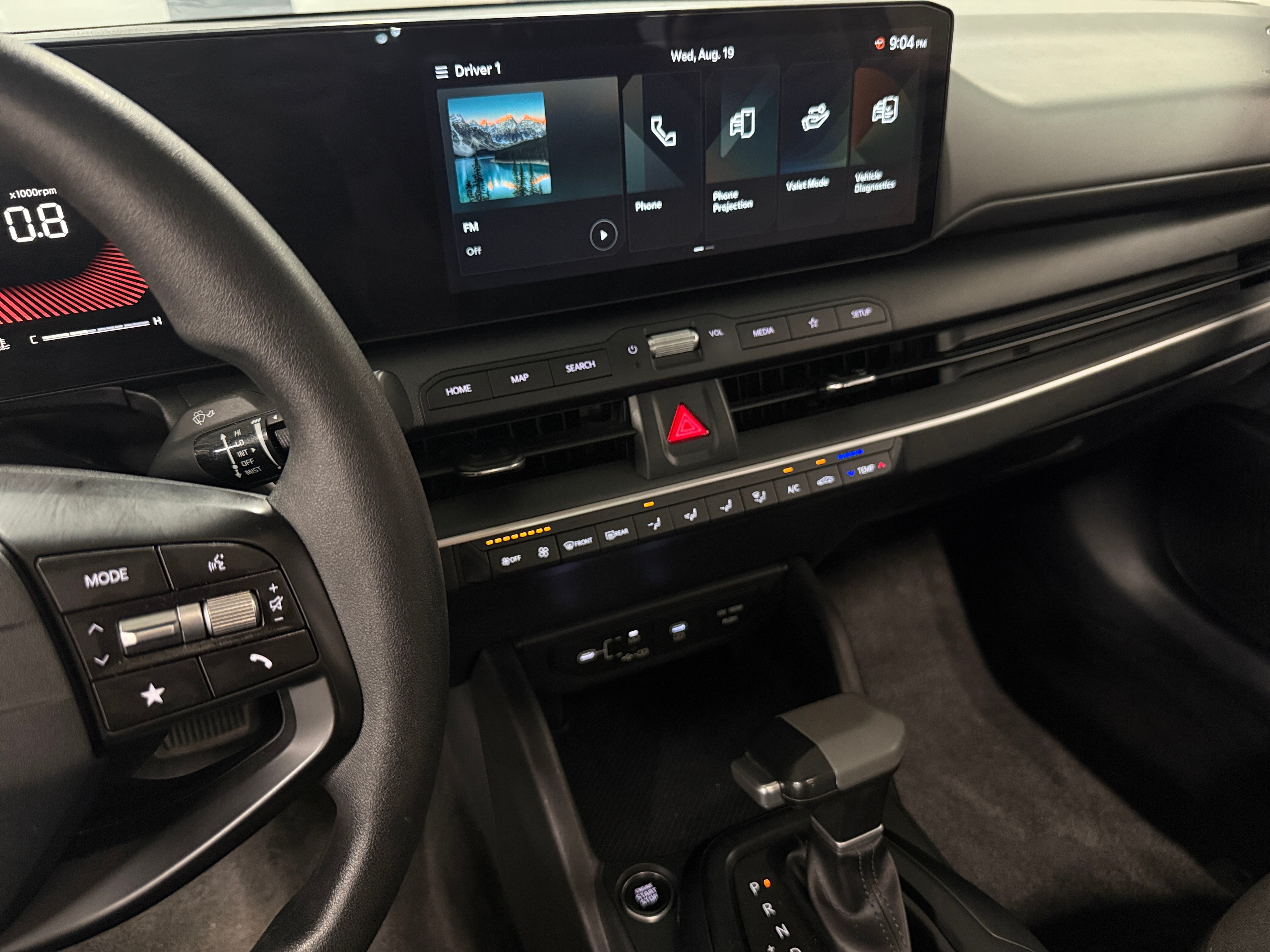 2025 Kia K4 LXS - Photo 11