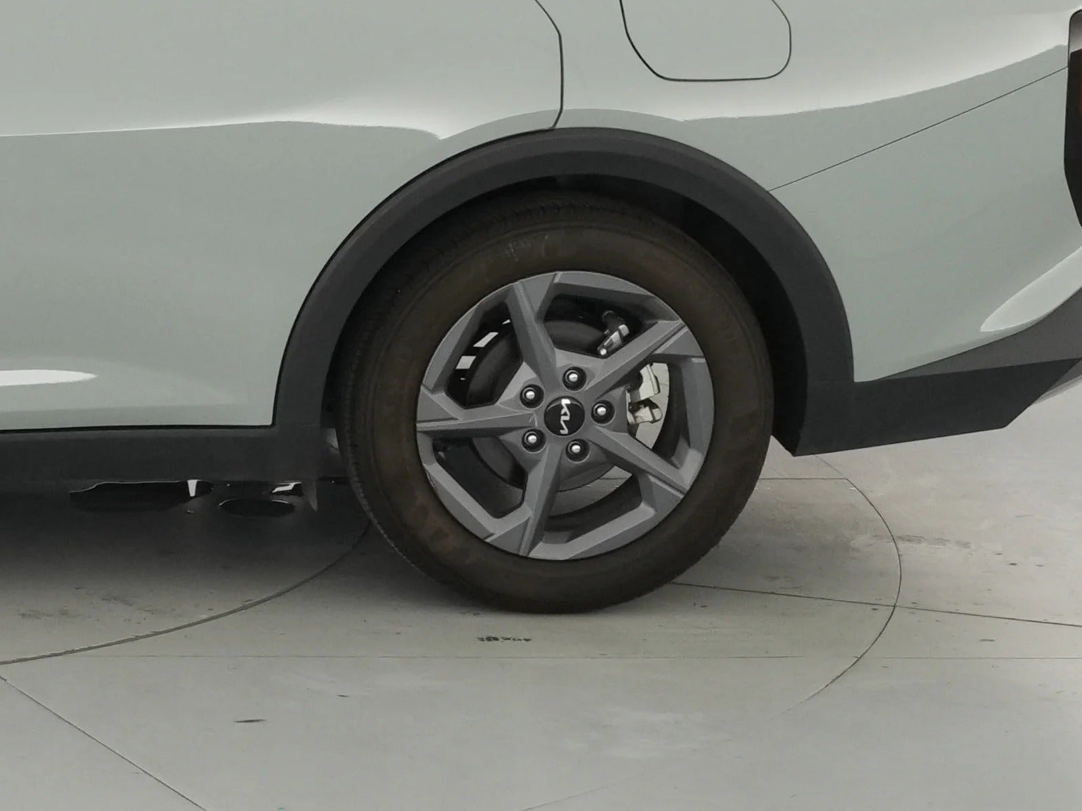 2025 Kia K4 LXS - Photo 16