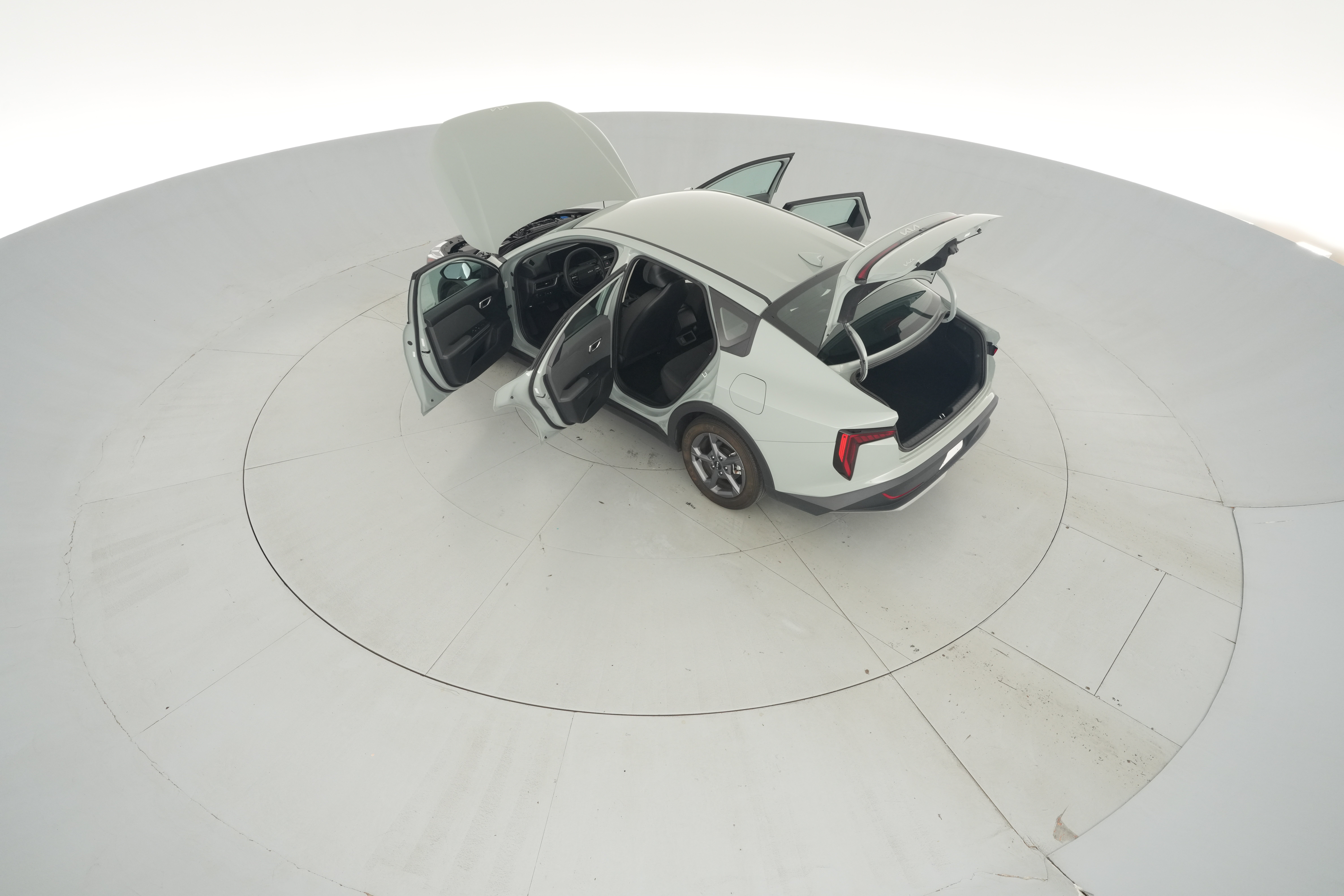 2025 Kia K4 LXS - Photo 45