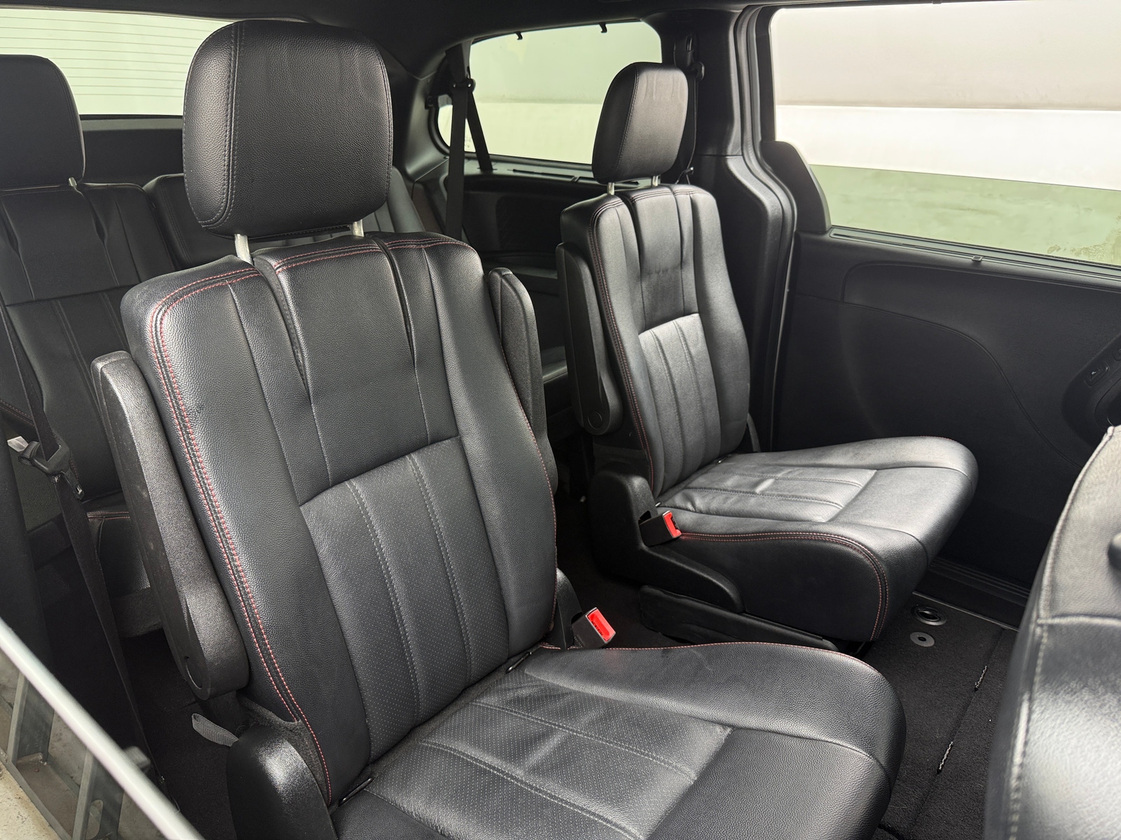 Thumbnail: 2017 Dodge Grand Caravan - 5