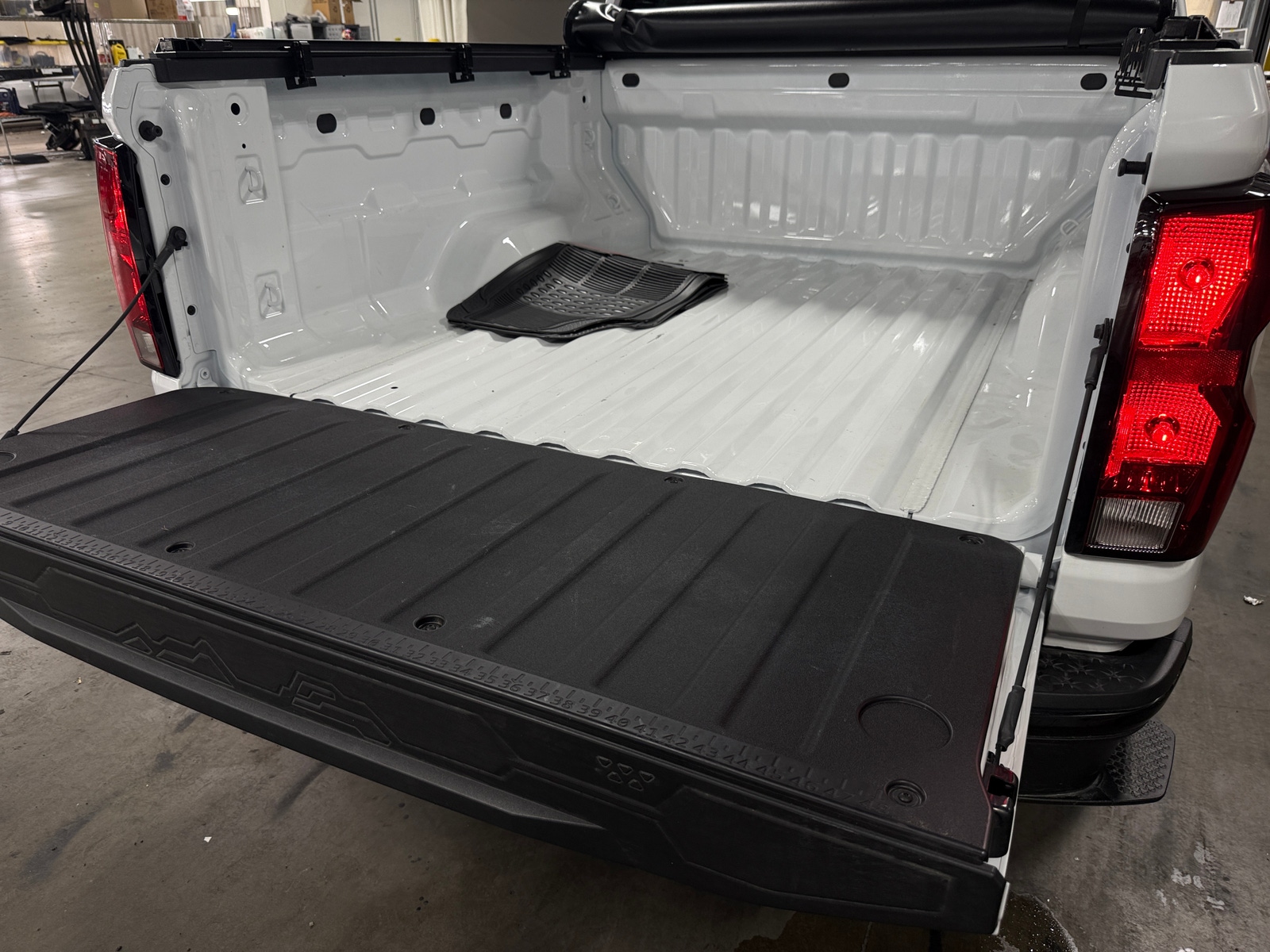 Thumbnail: 2026 Chevrolet Colorado - 7