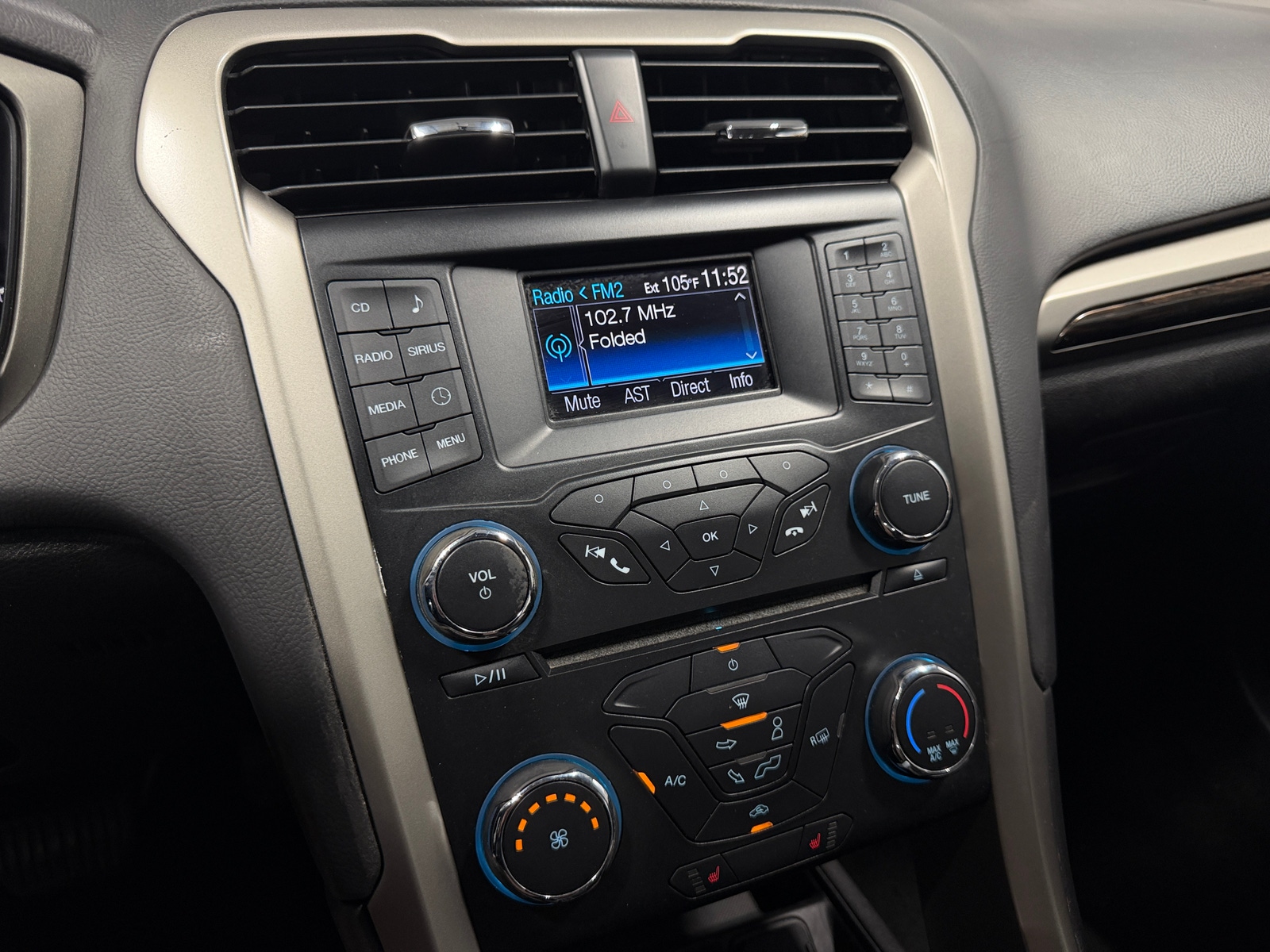 Thumbnail: 2014 Ford Fusion - 3