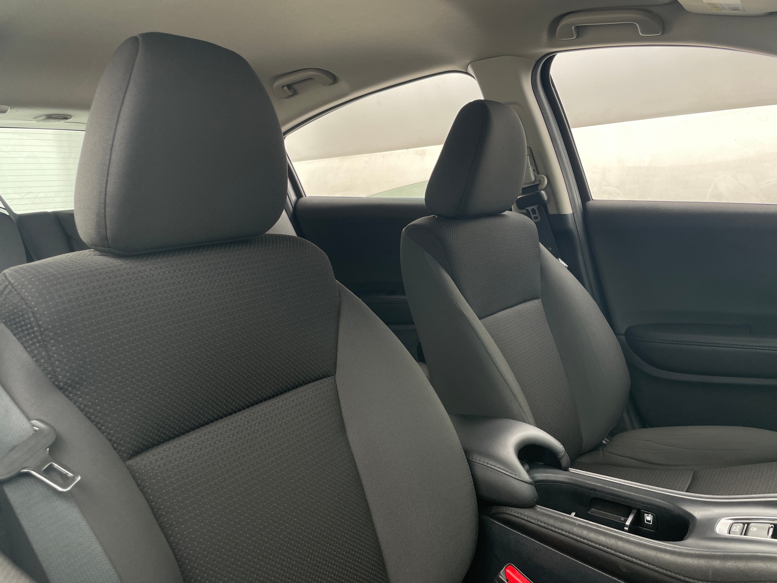 Thumbnail: 2022 Honda HR-V - 2