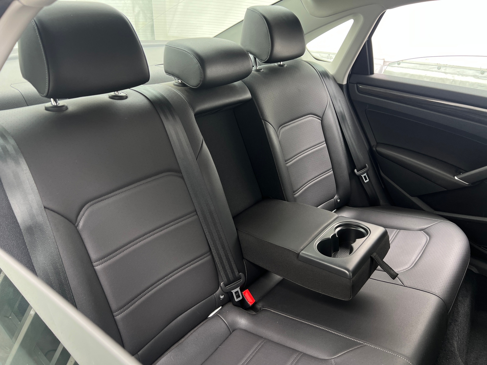 Thumbnail: 2020 Volkswagen Passat - 5