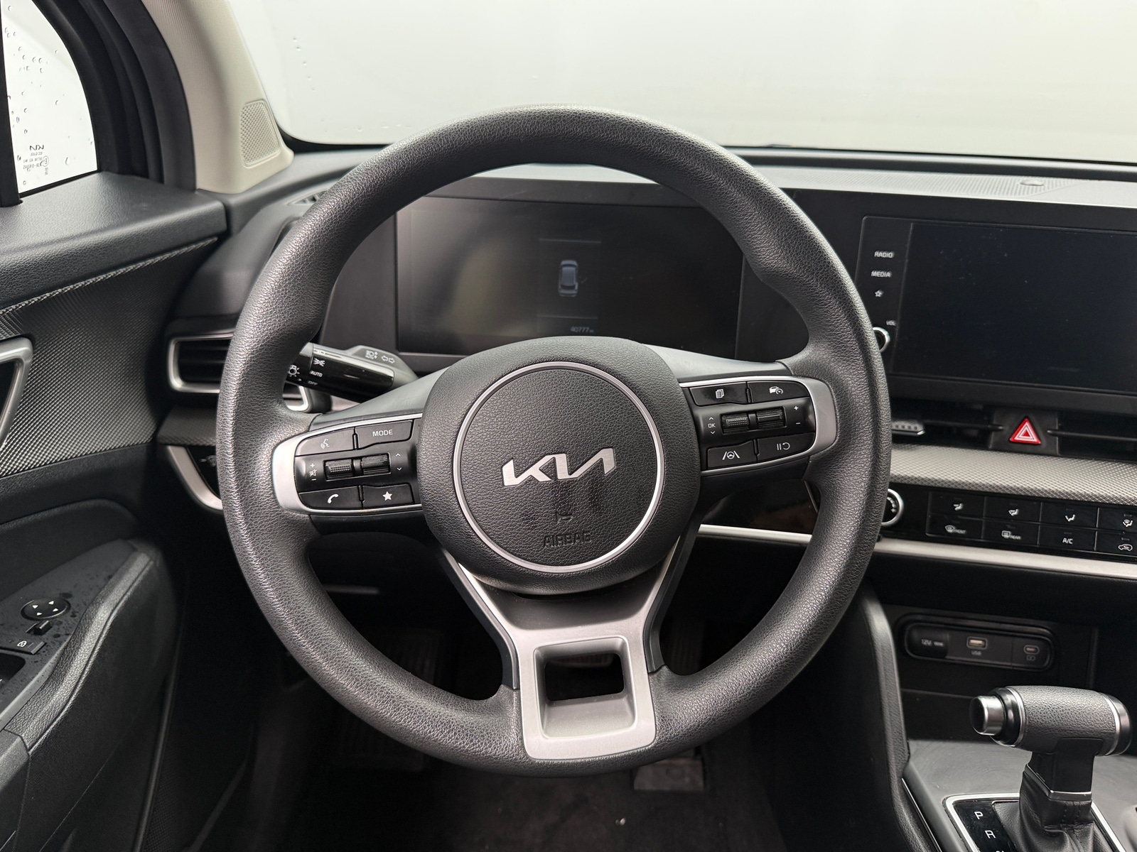 Thumbnail: 2023 Kia Sportage - 5