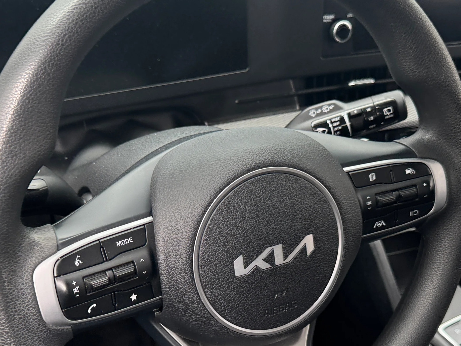 Thumbnail: 2023 Kia Sportage - 5