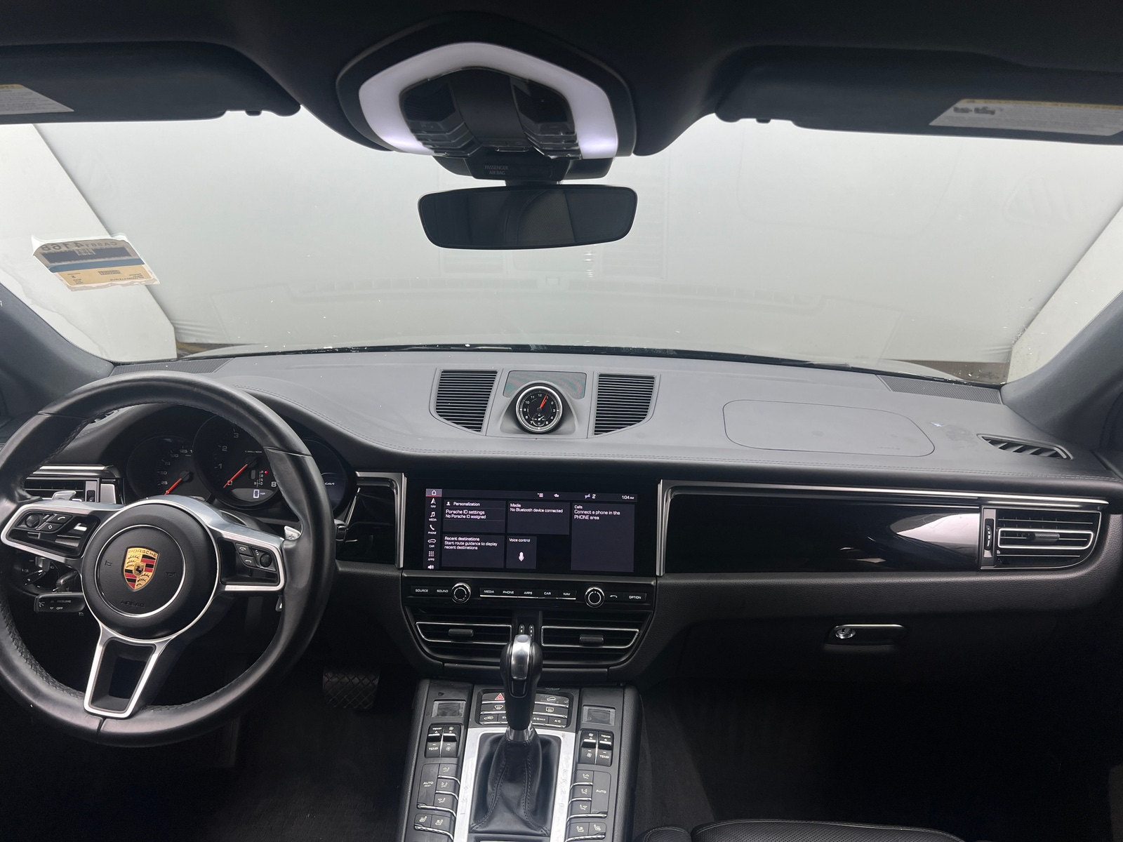 Thumbnail: 2020 Porsche Macan - 2