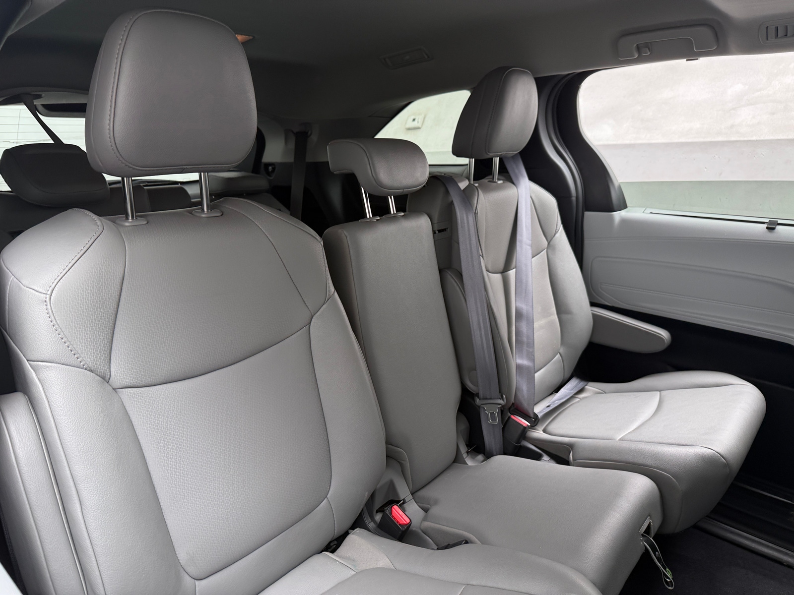 Thumbnail: 2025 Toyota Sienna - 6