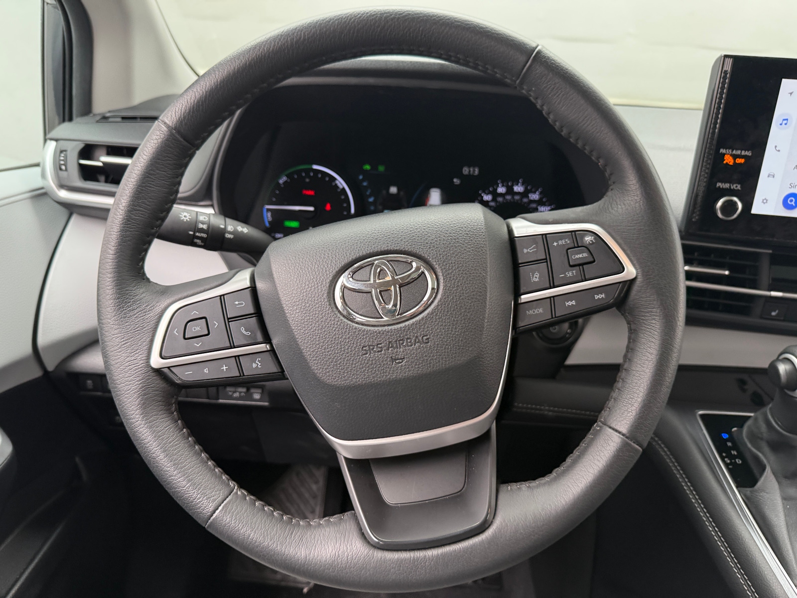 Thumbnail: 2025 Toyota Sienna - 5