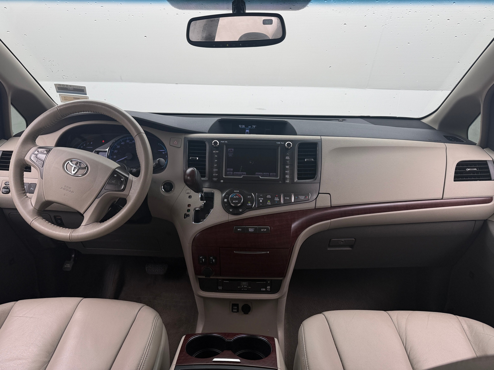 Thumbnail: 2014 Toyota Sienna - 2