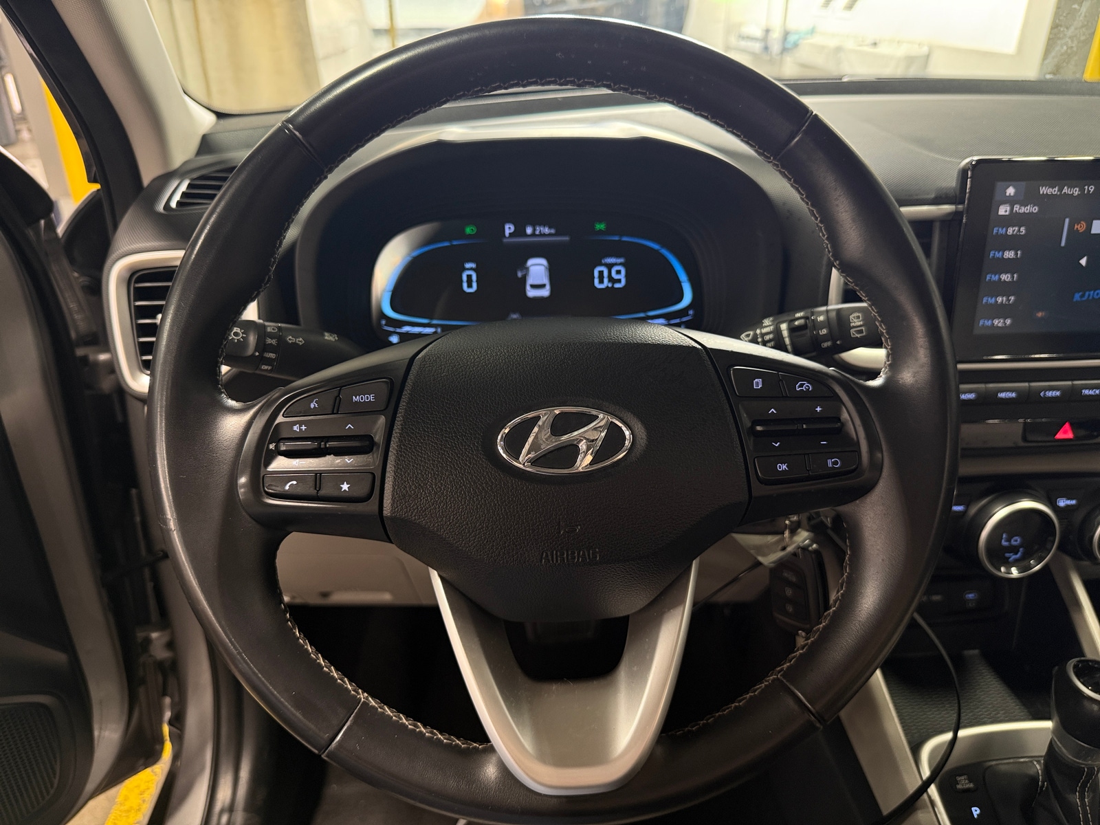 Thumbnail: 2023 Hyundai Venue - 5