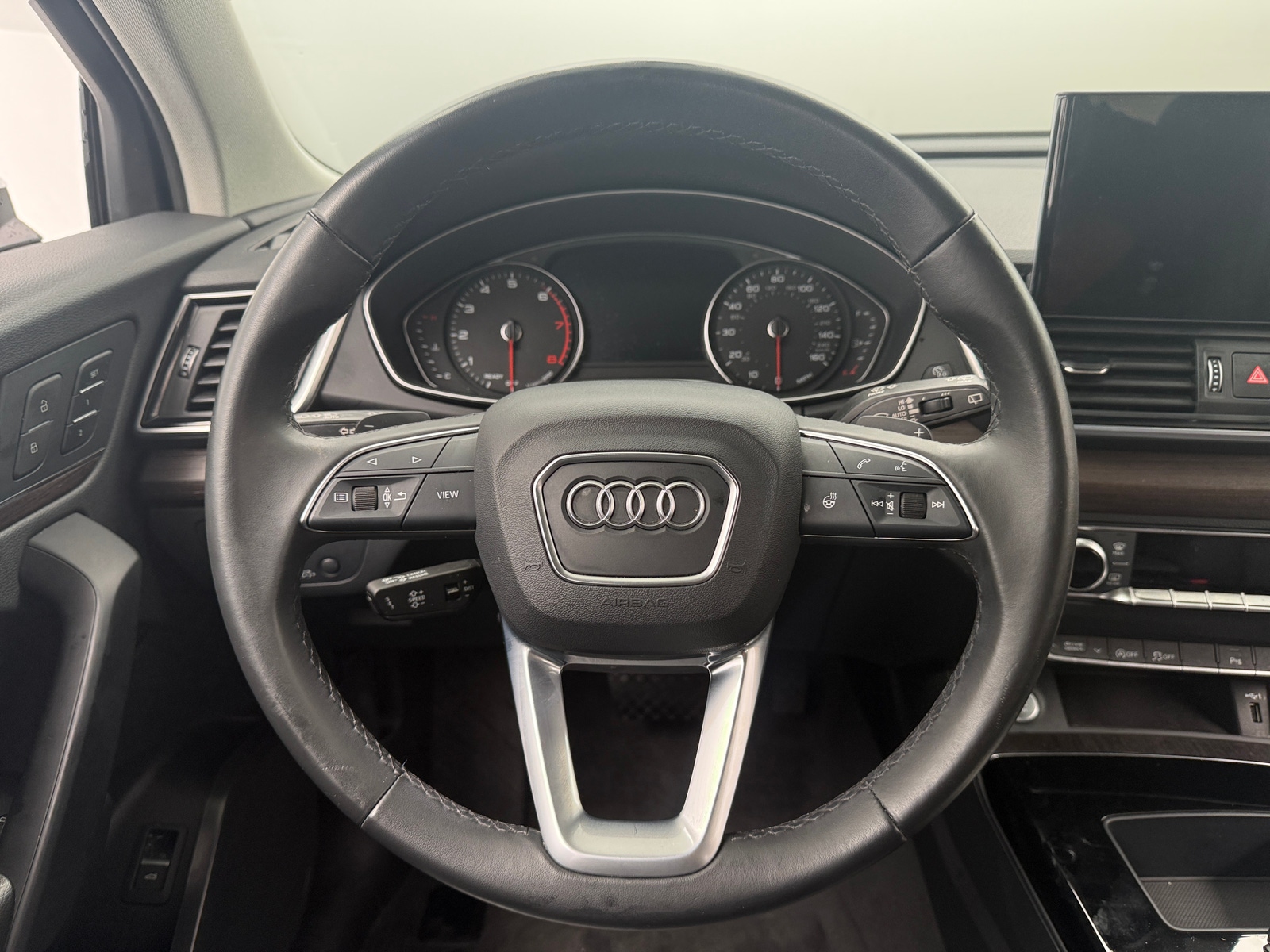 Thumbnail: 2023 Audi Q5 - 4