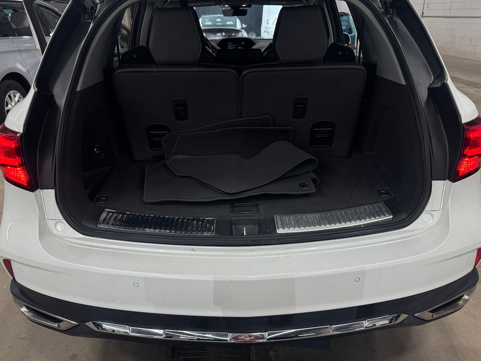 Thumbnail: 2020 Acura MDX - 7