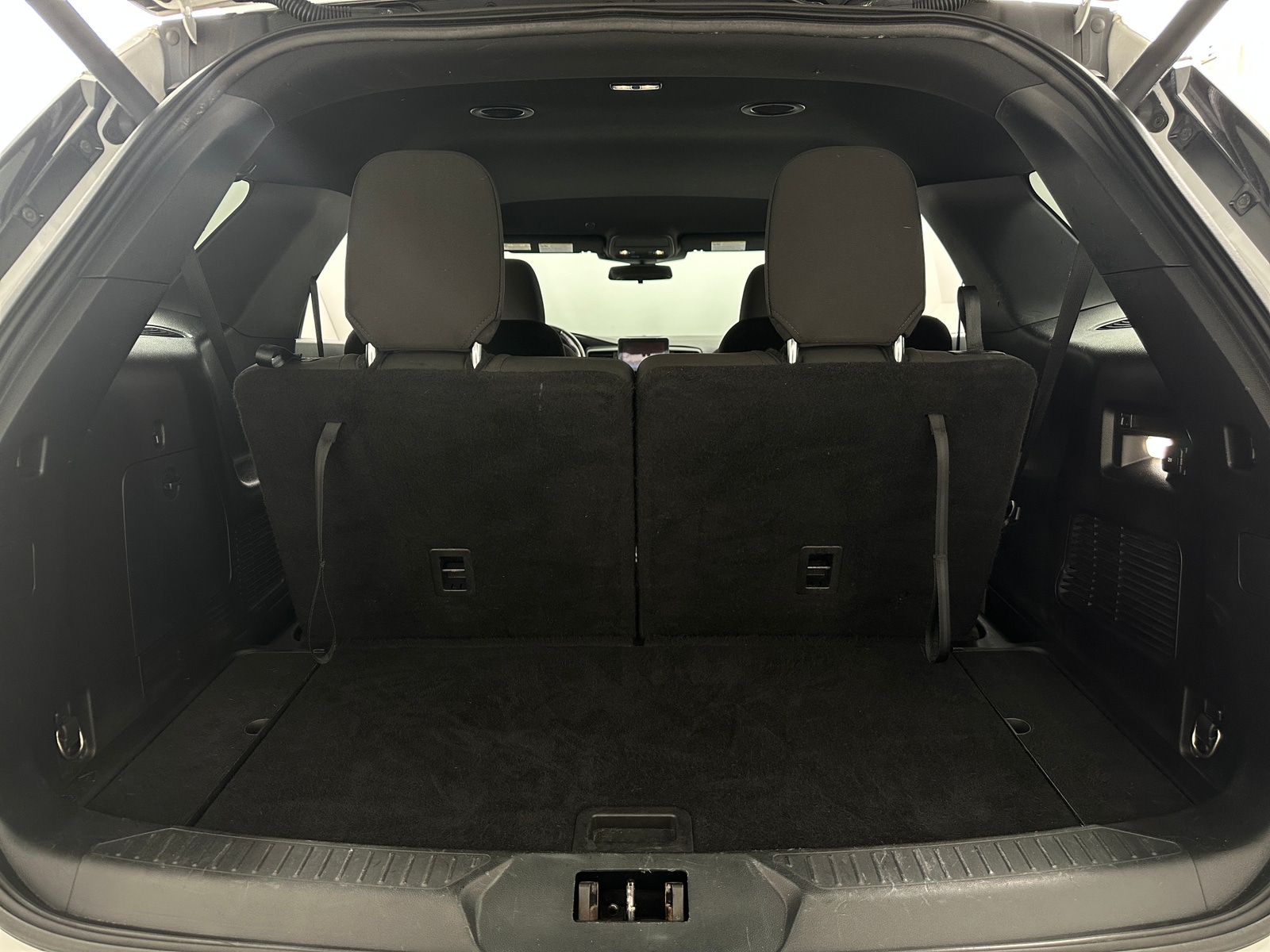 Thumbnail: 2020 Ford Explorer - 7