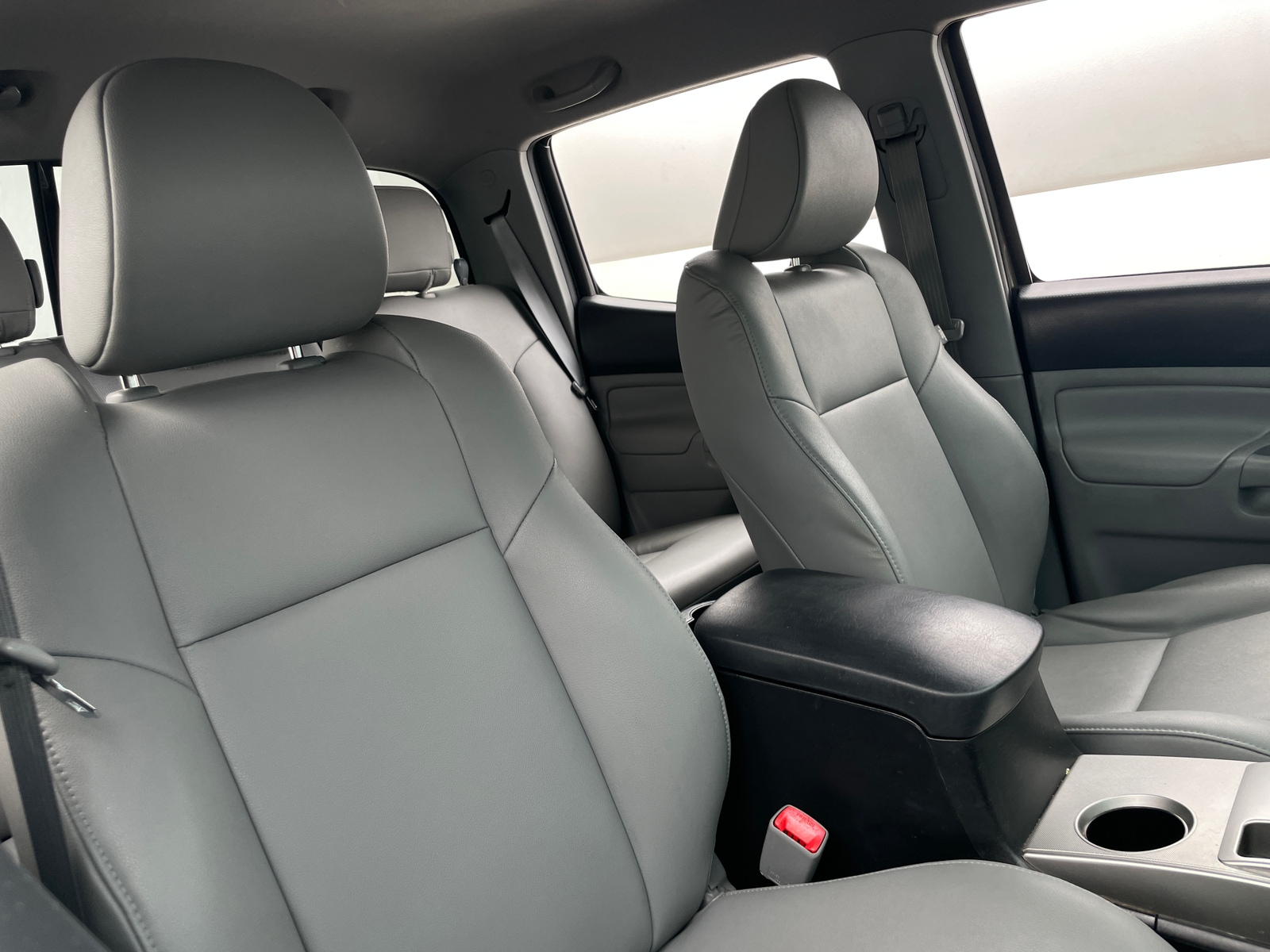 Thumbnail: 2015 Toyota Tacoma - 2