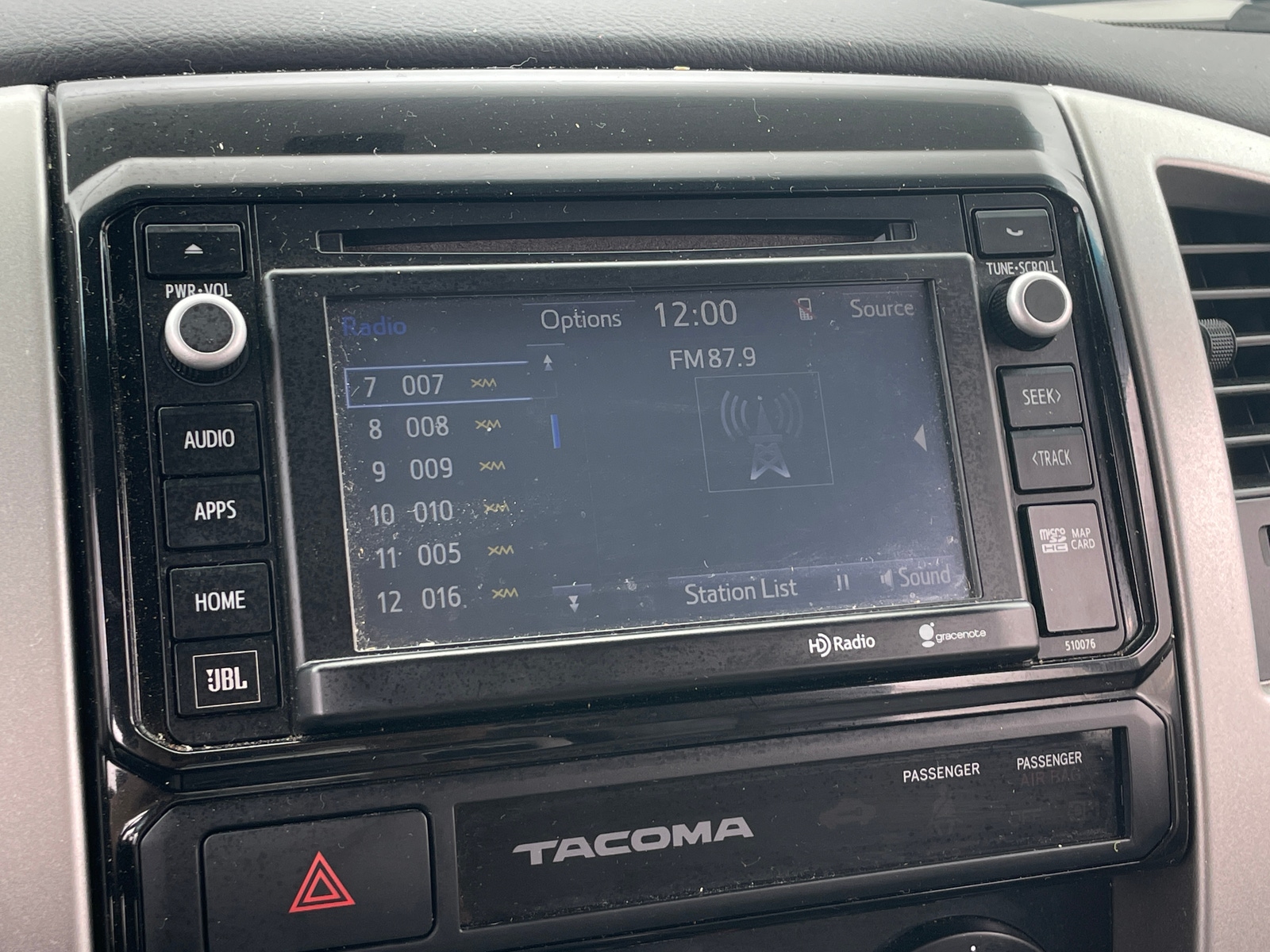 Thumbnail: 2015 Toyota Tacoma - 4