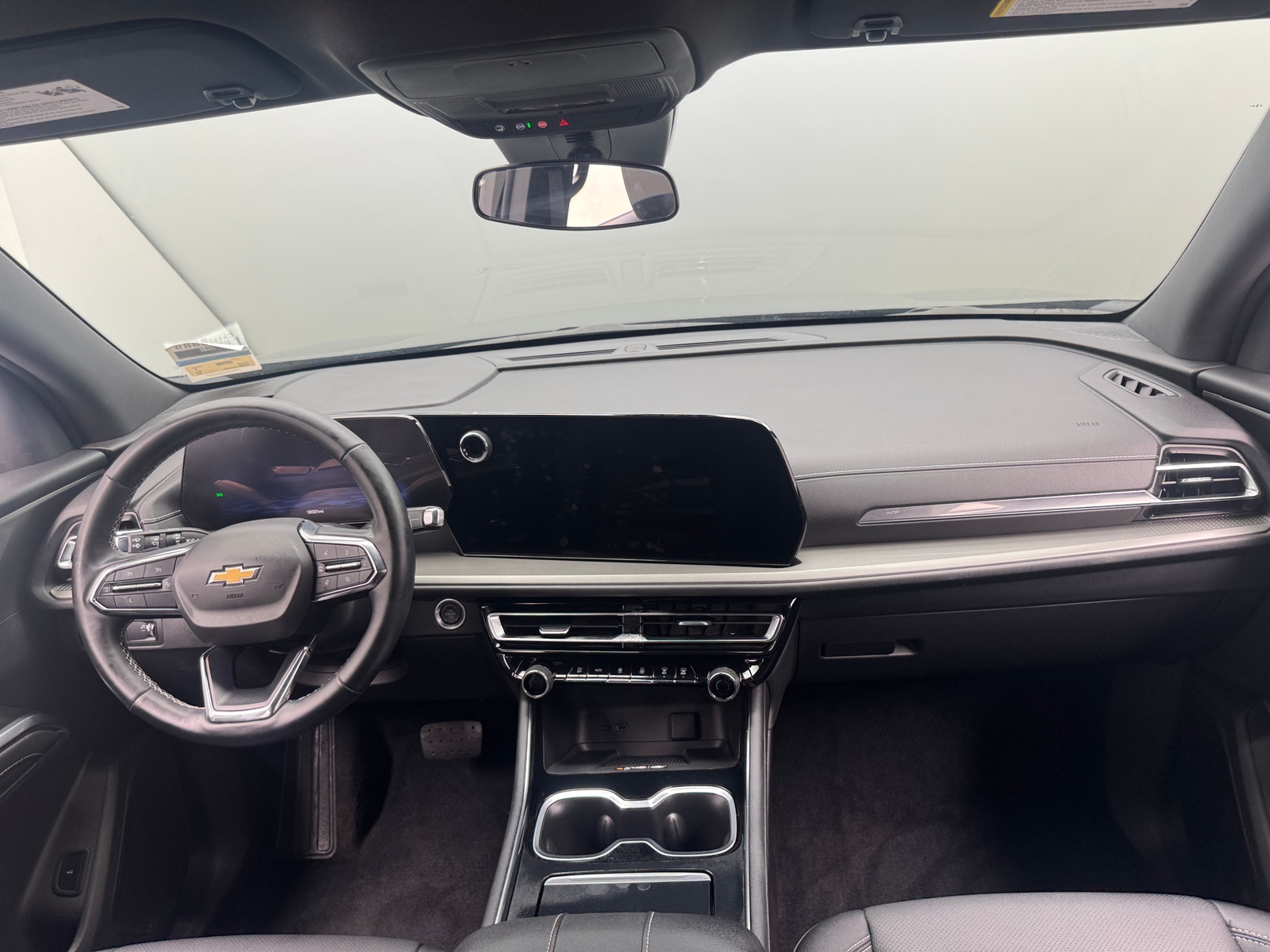 Thumbnail: 2024 Chevrolet Traverse - 2