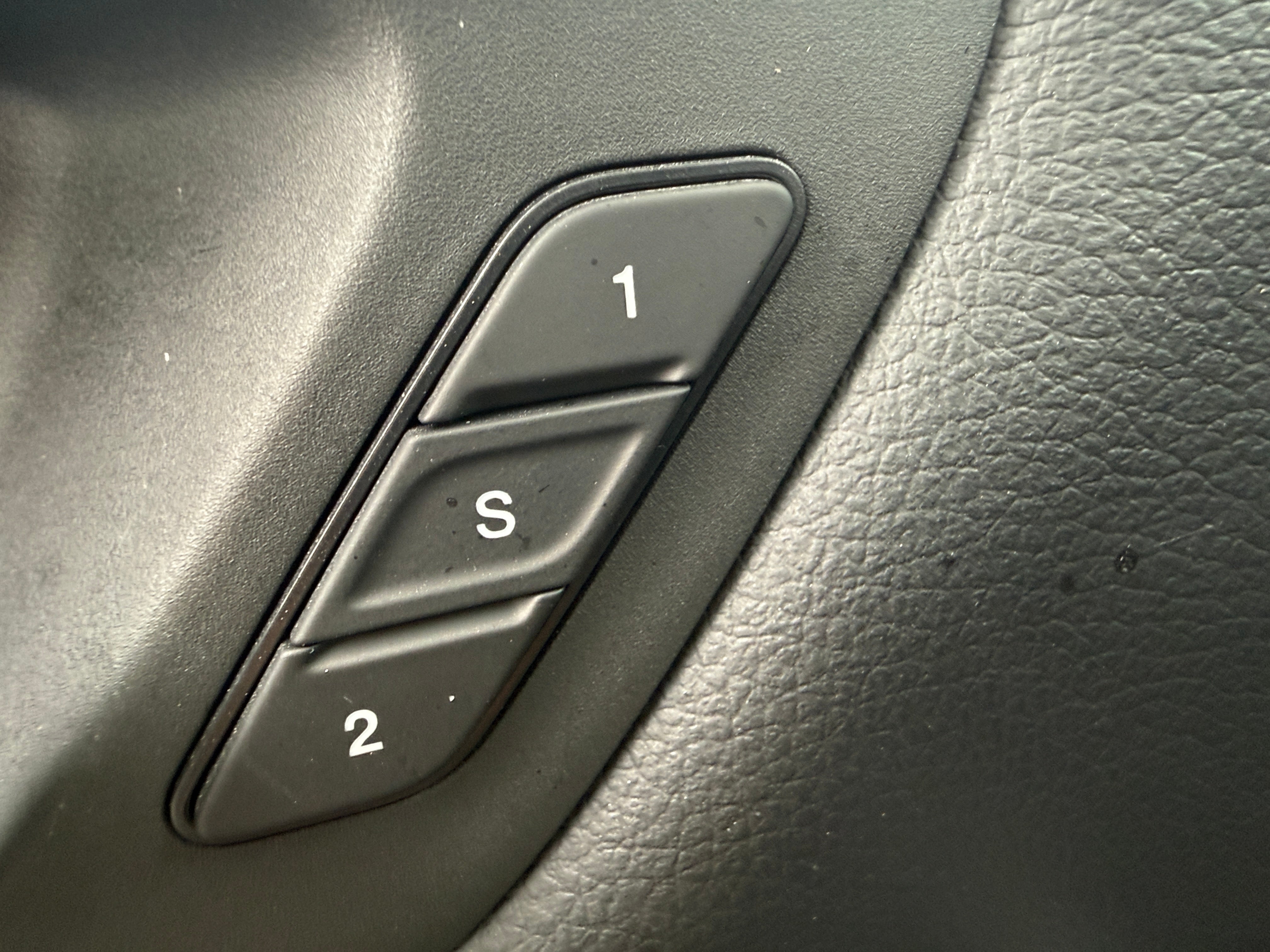 2020 RAM Ram 1500 Pickup Laramie - Photo 11