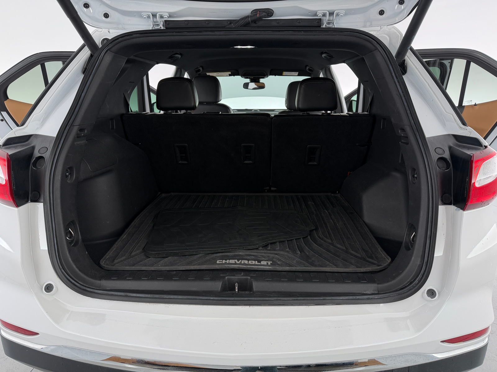 Thumbnail: 2021 Chevrolet Equinox - 6