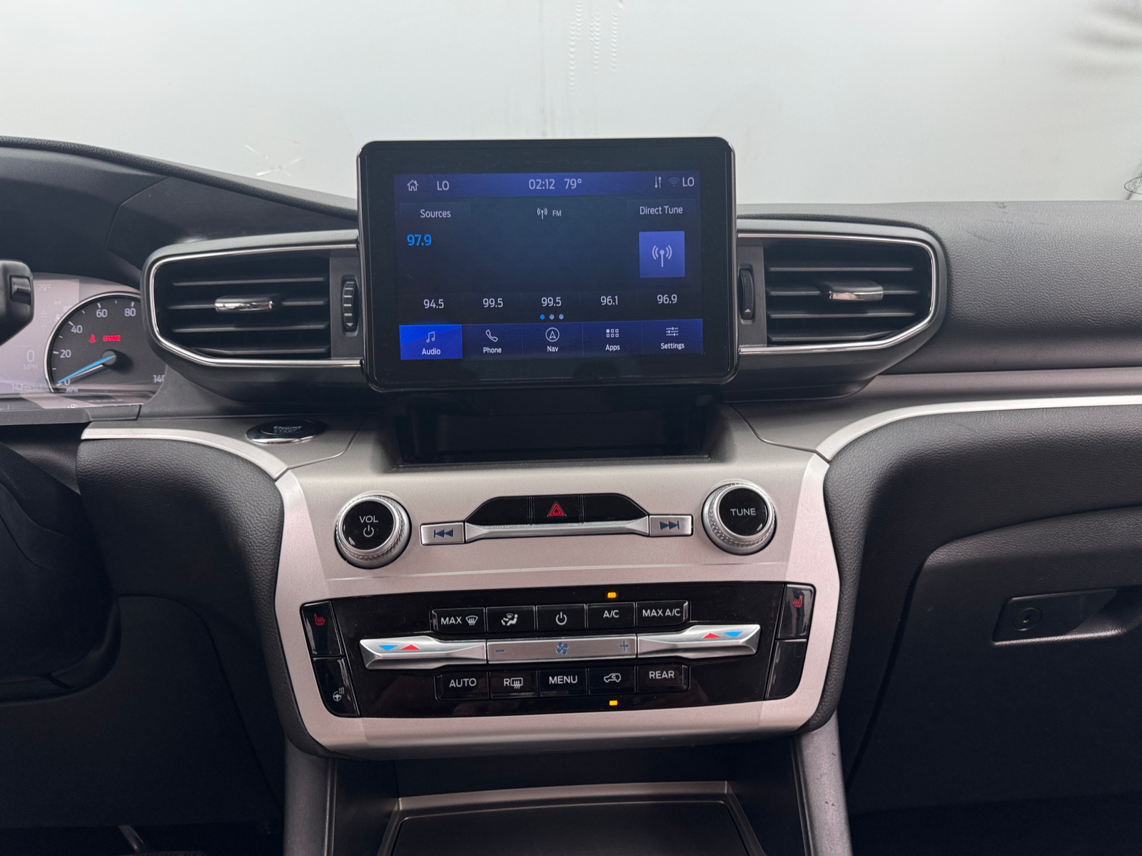 Thumbnail: 2022 Ford Explorer - 3