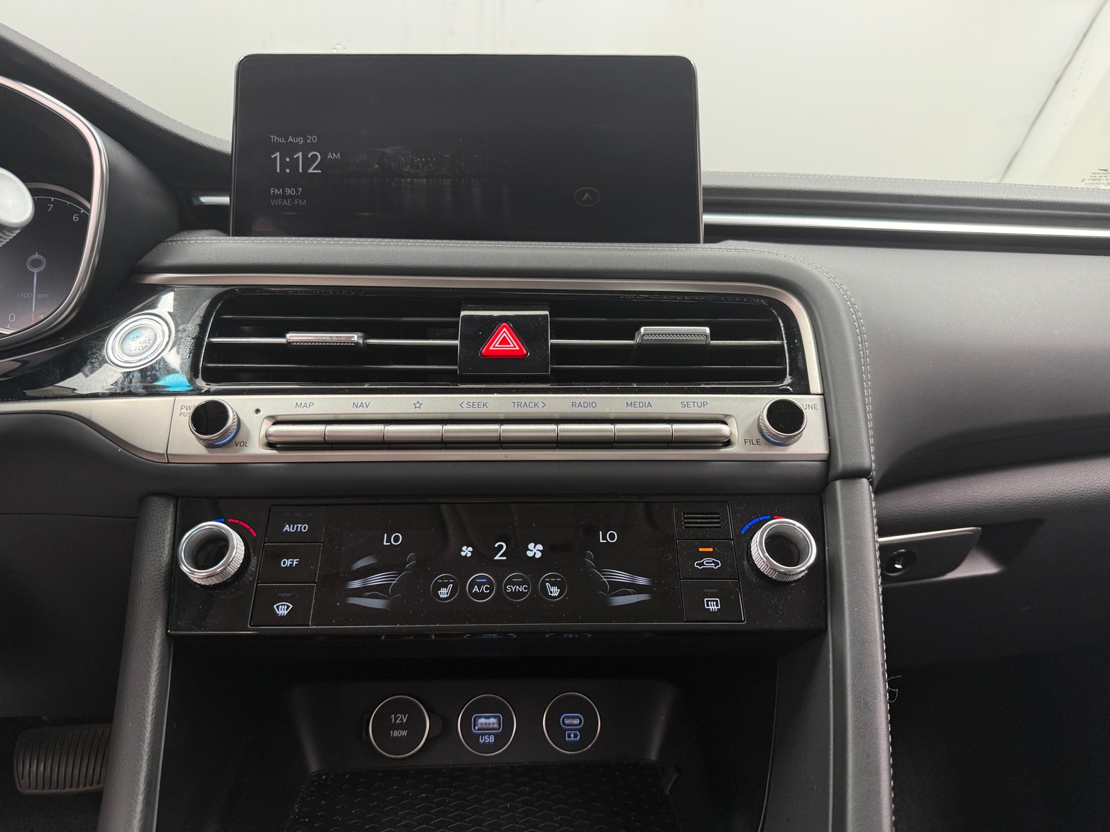 Thumbnail: 2025 Genesis G70 - 3
