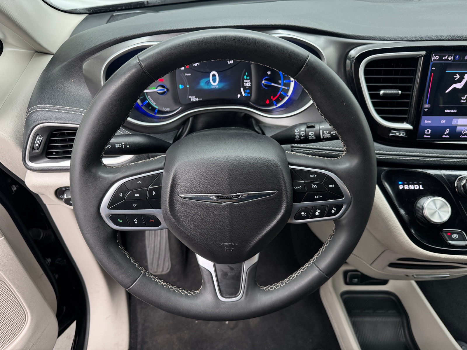 Thumbnail: 2024 Chrysler Pacifica - 4