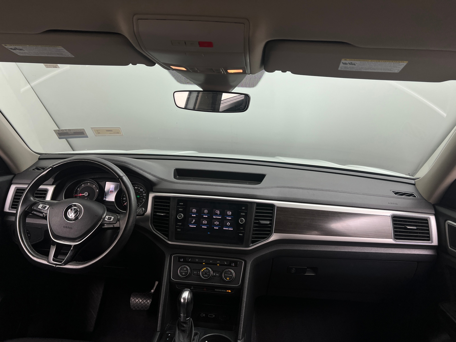 Thumbnail: 2018 Volkswagen Atlas - 2