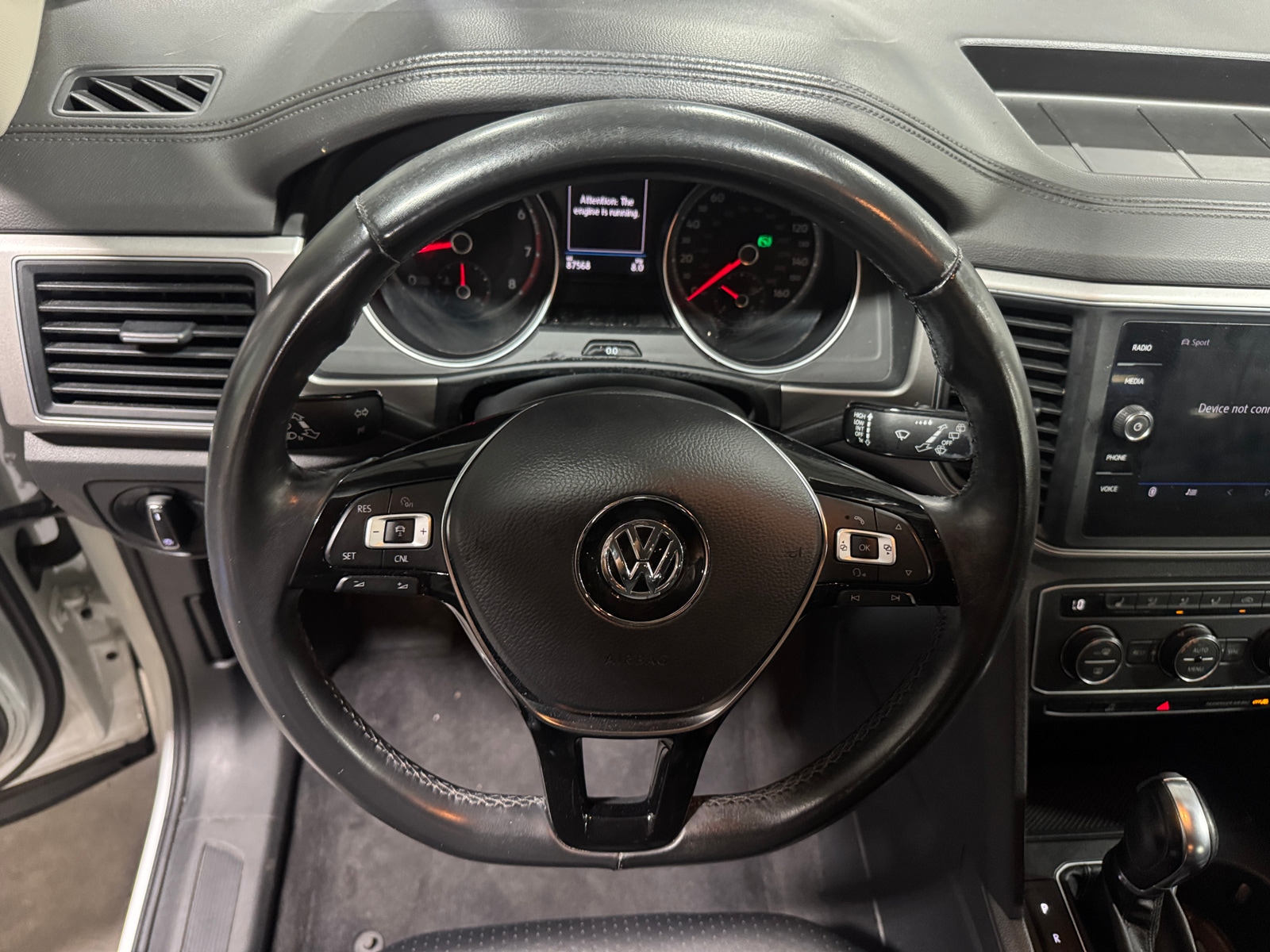 Thumbnail: 2018 Volkswagen Atlas - 4