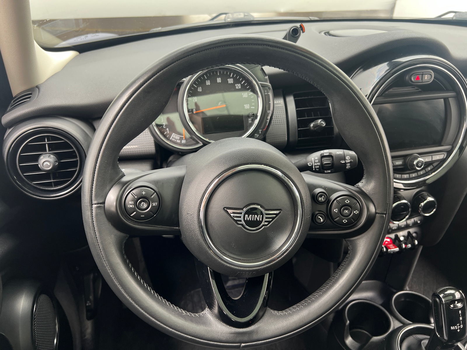 Thumbnail: 2020 MINI Cooper Hardtop - 4