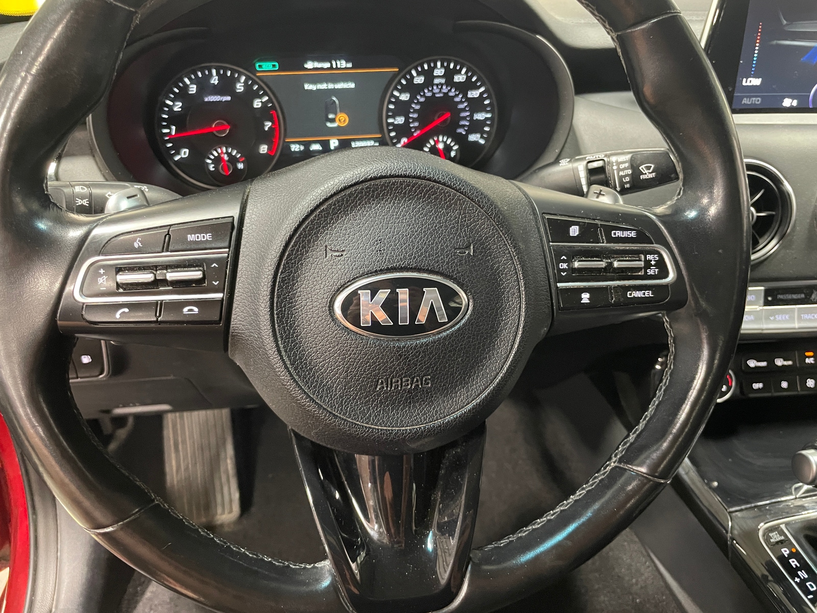 Thumbnail: 2019 Kia Stinger - 4