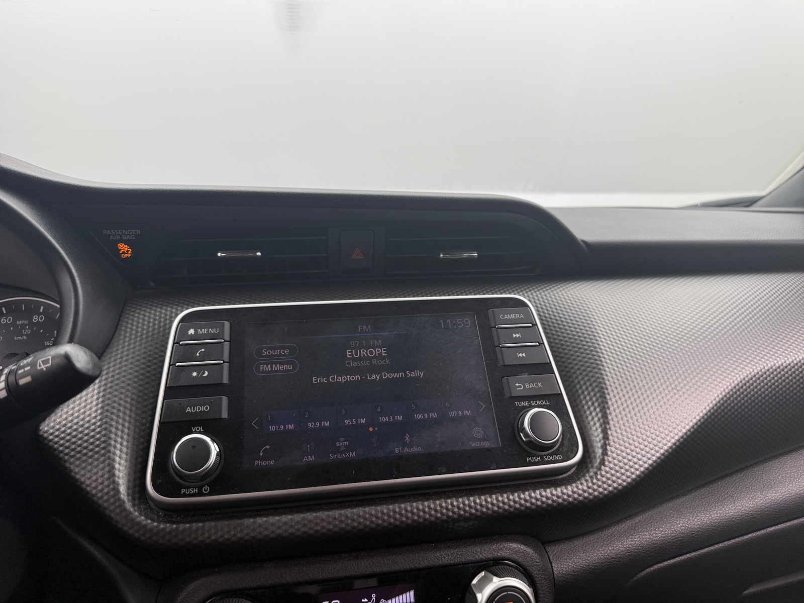 Thumbnail: 2018 Nissan Kicks - 4