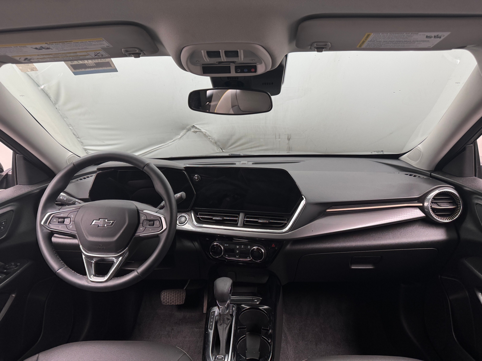 Thumbnail: 2025 Chevrolet Trax - 2