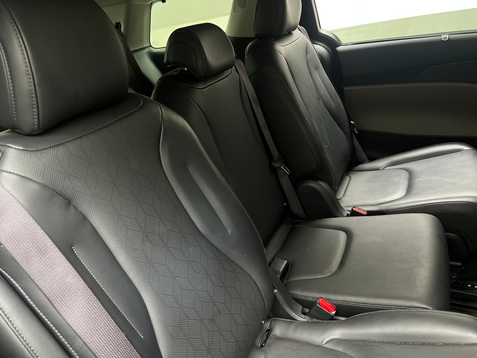 Thumbnail: 2025 Kia Carnival - 5