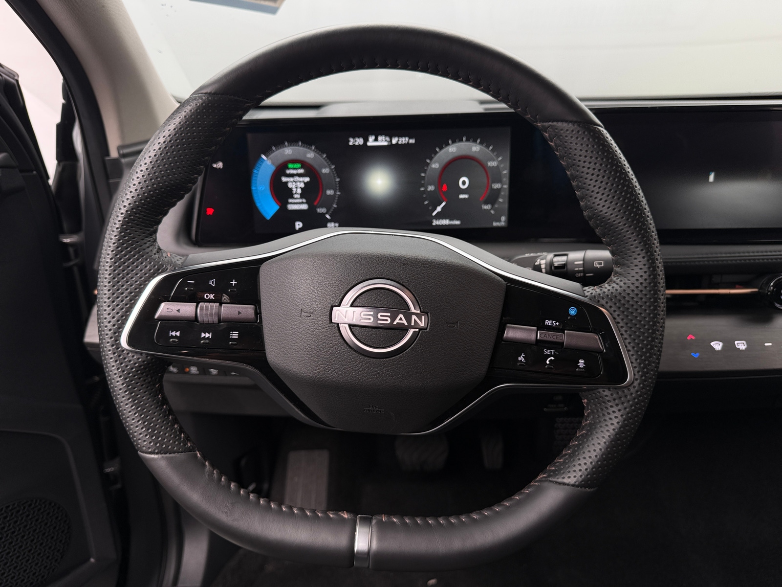 Thumbnail: 2024 Nissan Ariya - 4