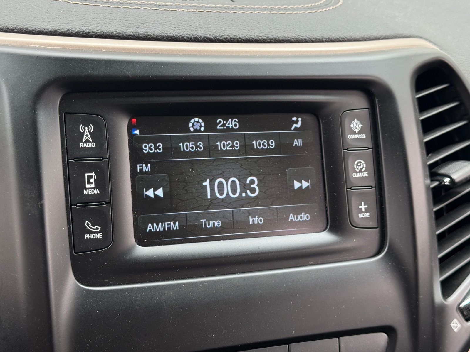 Thumbnail: 2014 Jeep Cherokee - 4