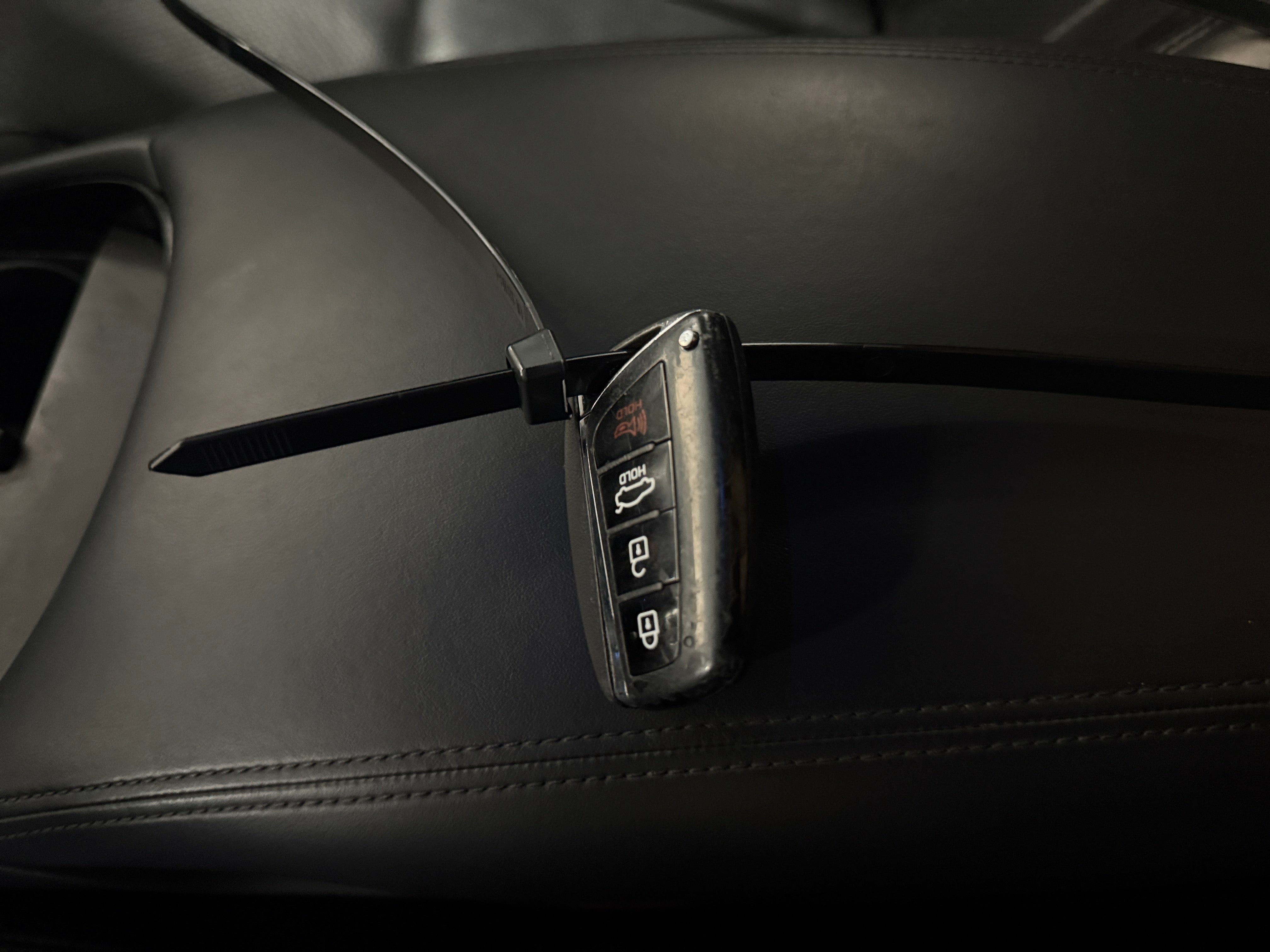 2017 Hyundai Azera Base - Photo 16