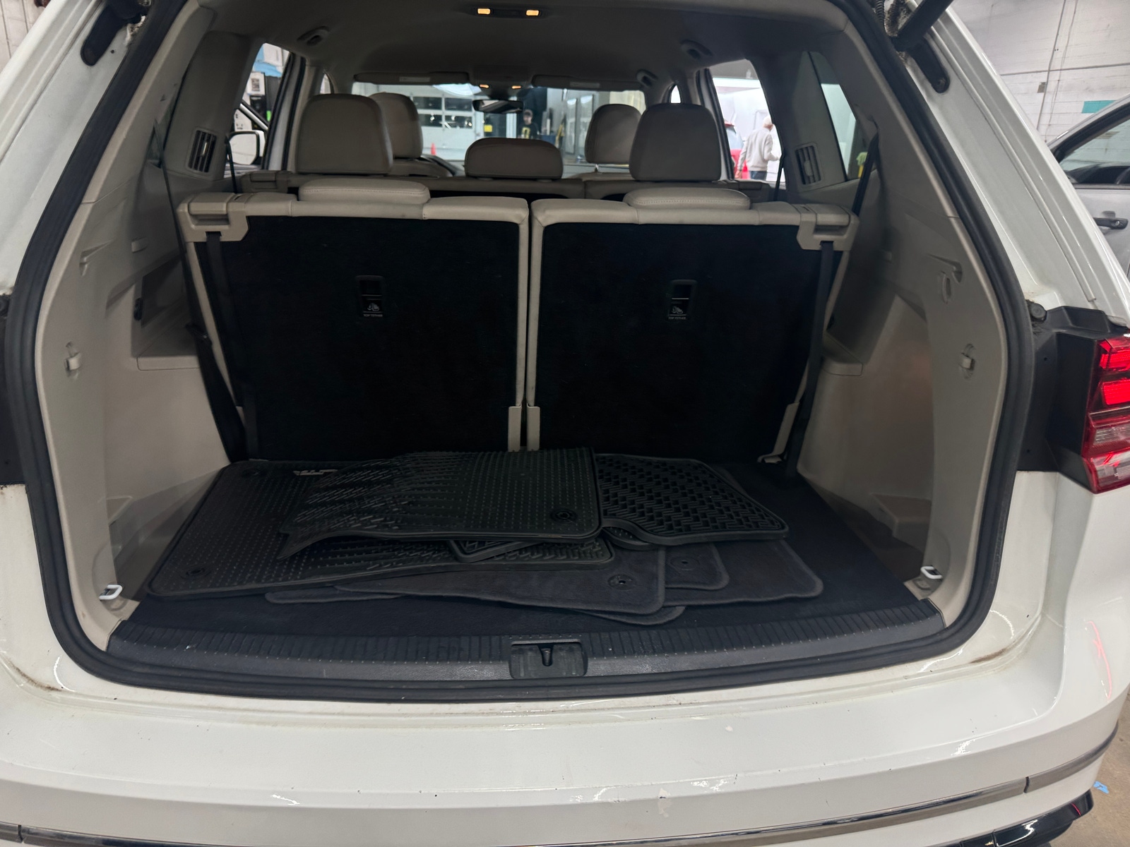 Thumbnail: 2019 Volkswagen Atlas - 6