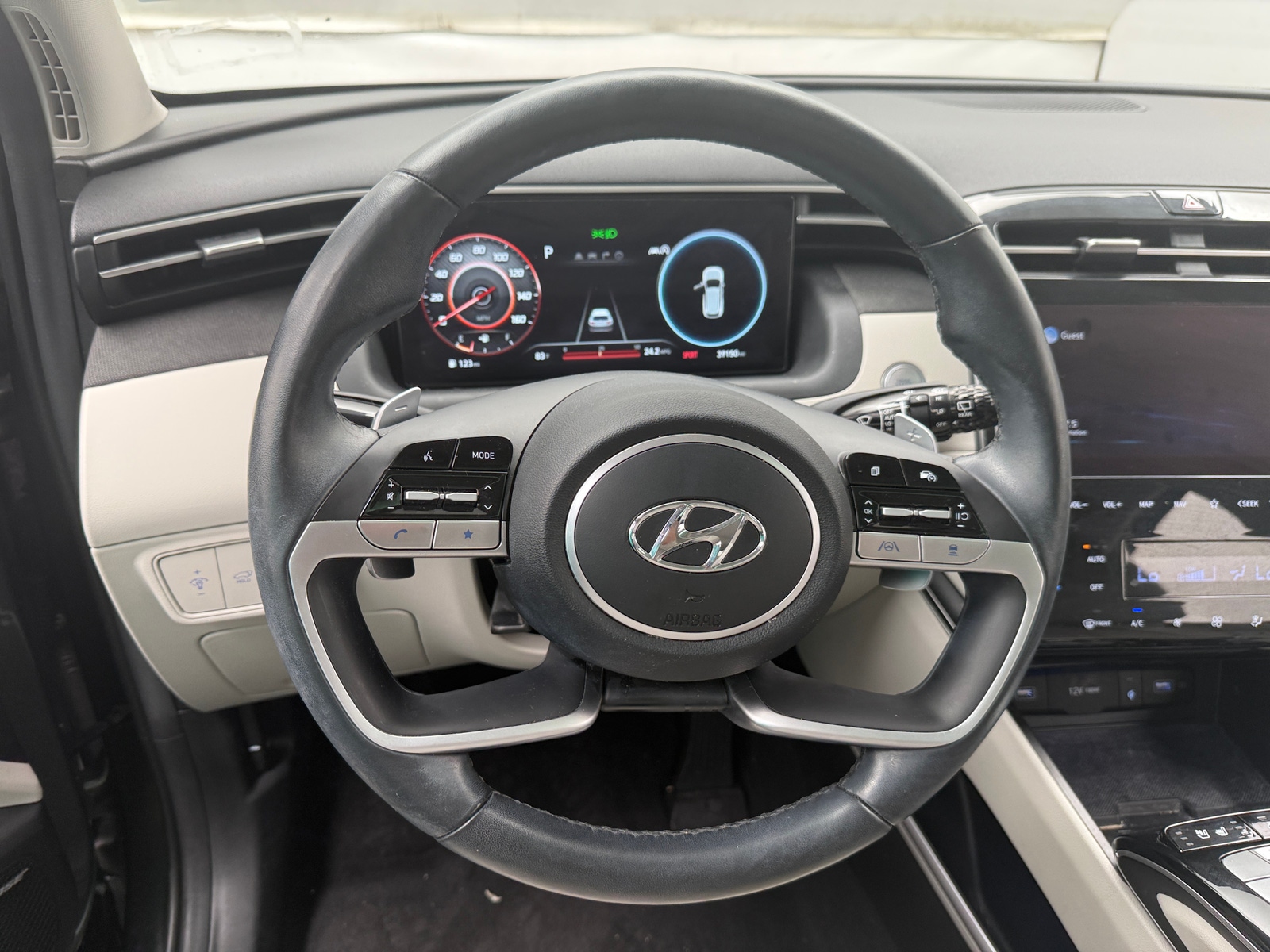 Thumbnail: 2022 Hyundai Tucson - 4