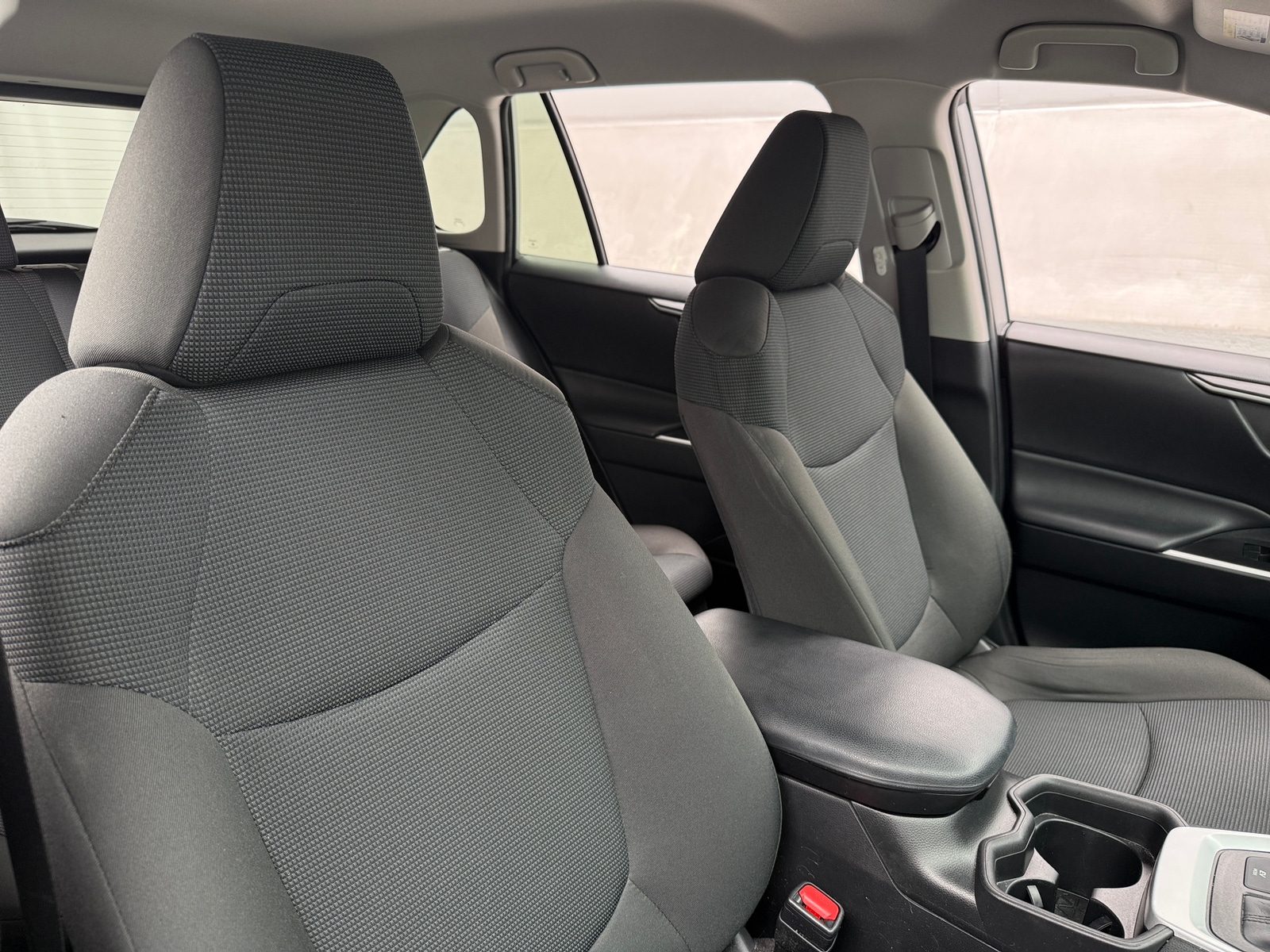 Thumbnail: 2021 Toyota RAV4 - 2