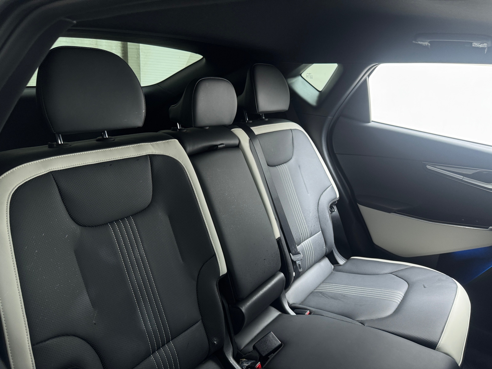 Thumbnail: 2022 Kia EV6 - 5