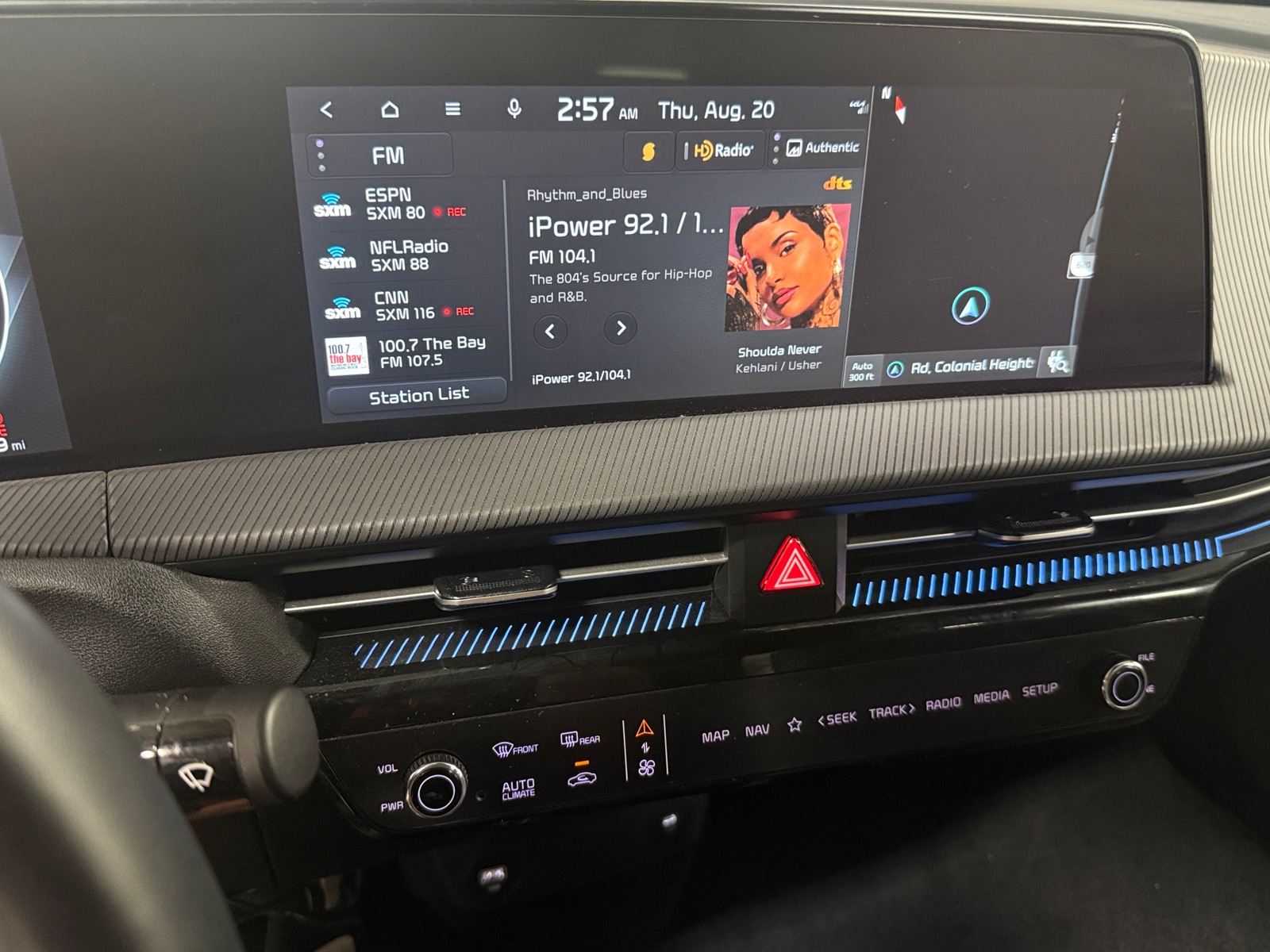Thumbnail: 2022 Kia EV6 - 3