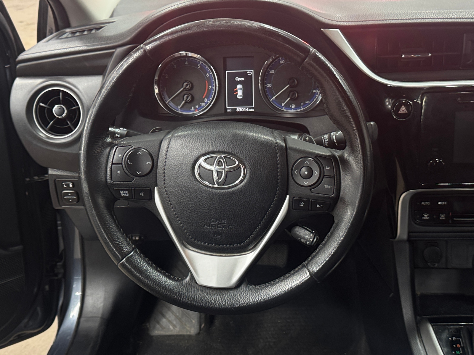 Thumbnail: 2017 Toyota Corolla - 4