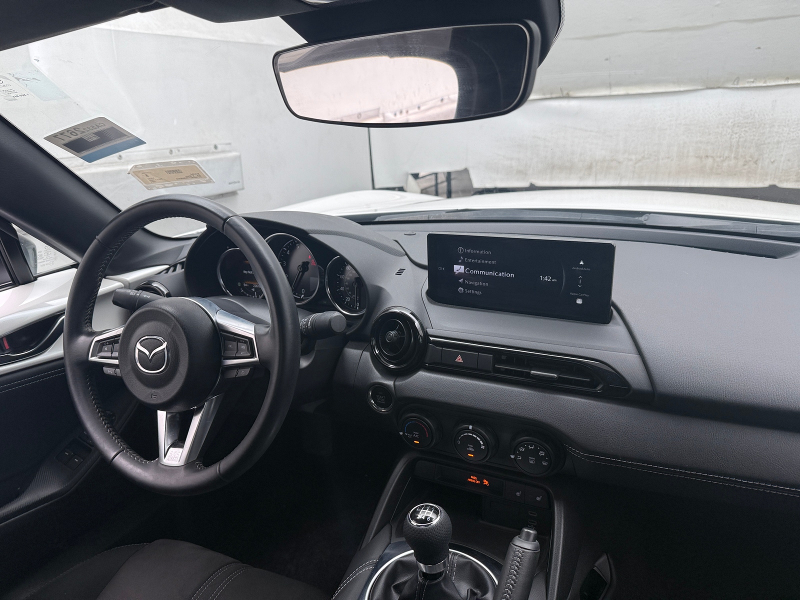 Thumbnail: 2024 Mazda MX-5 Miata - 3