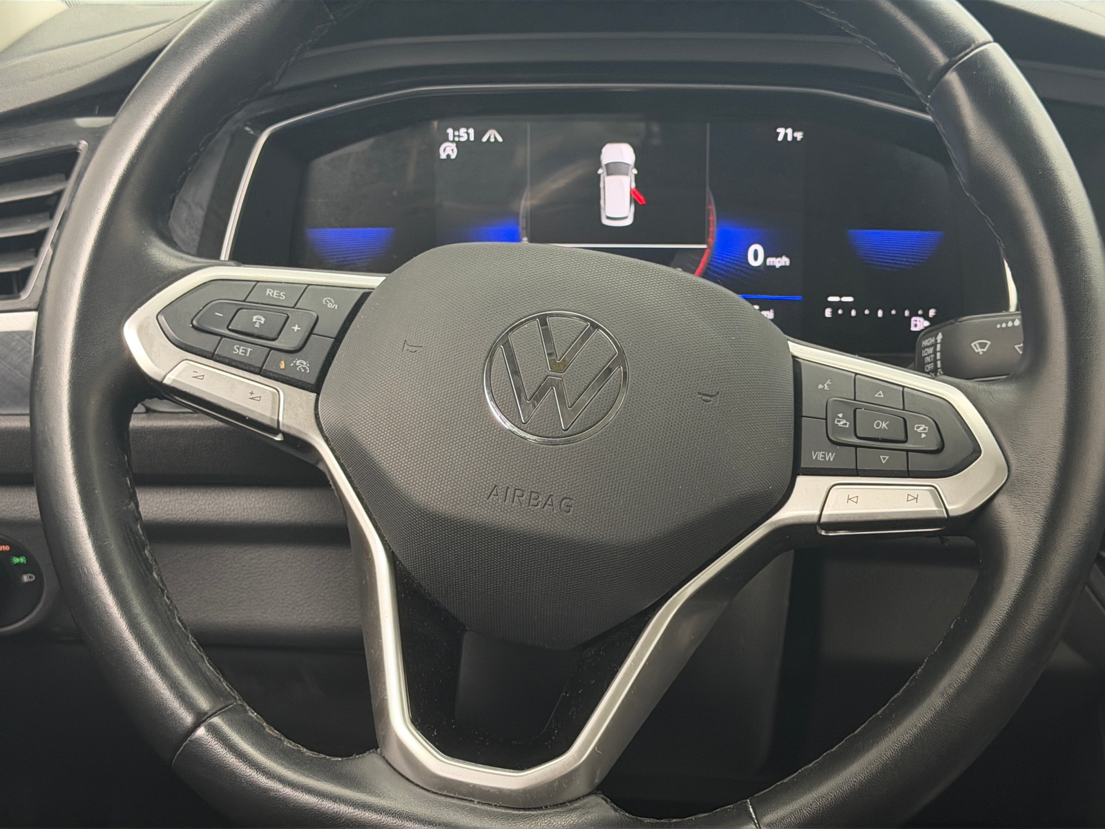 Thumbnail: 2023 Volkswagen Jetta - 4