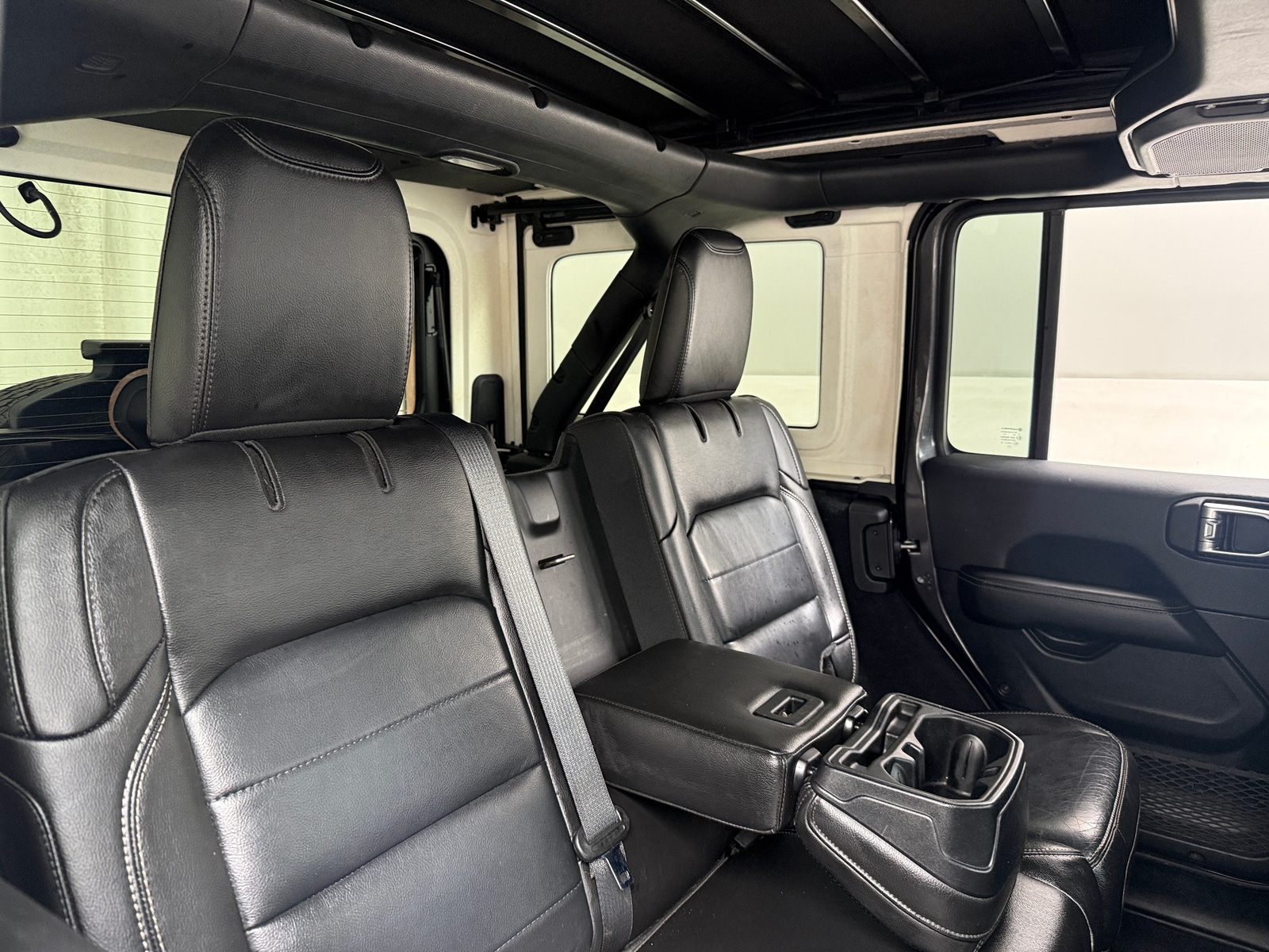 Thumbnail: 2021 Jeep Wrangler - 5