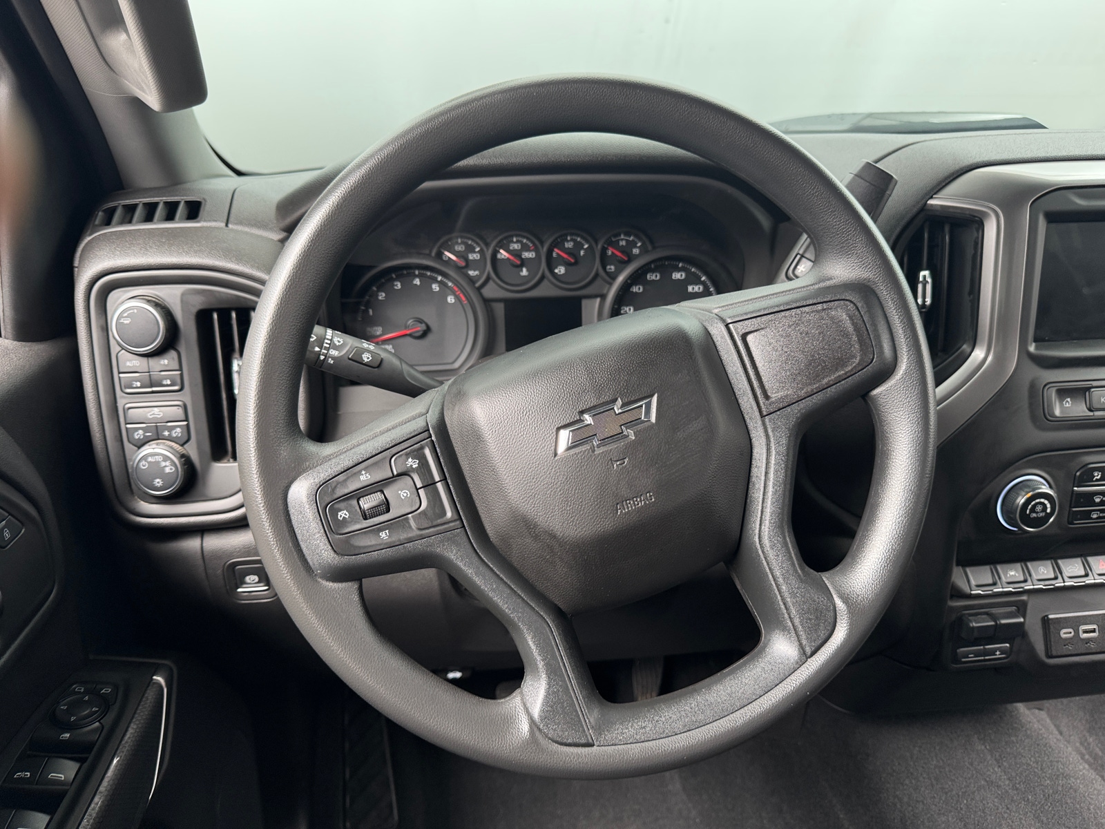 Thumbnail: 2024 Chevrolet Silverado 1500 - 5